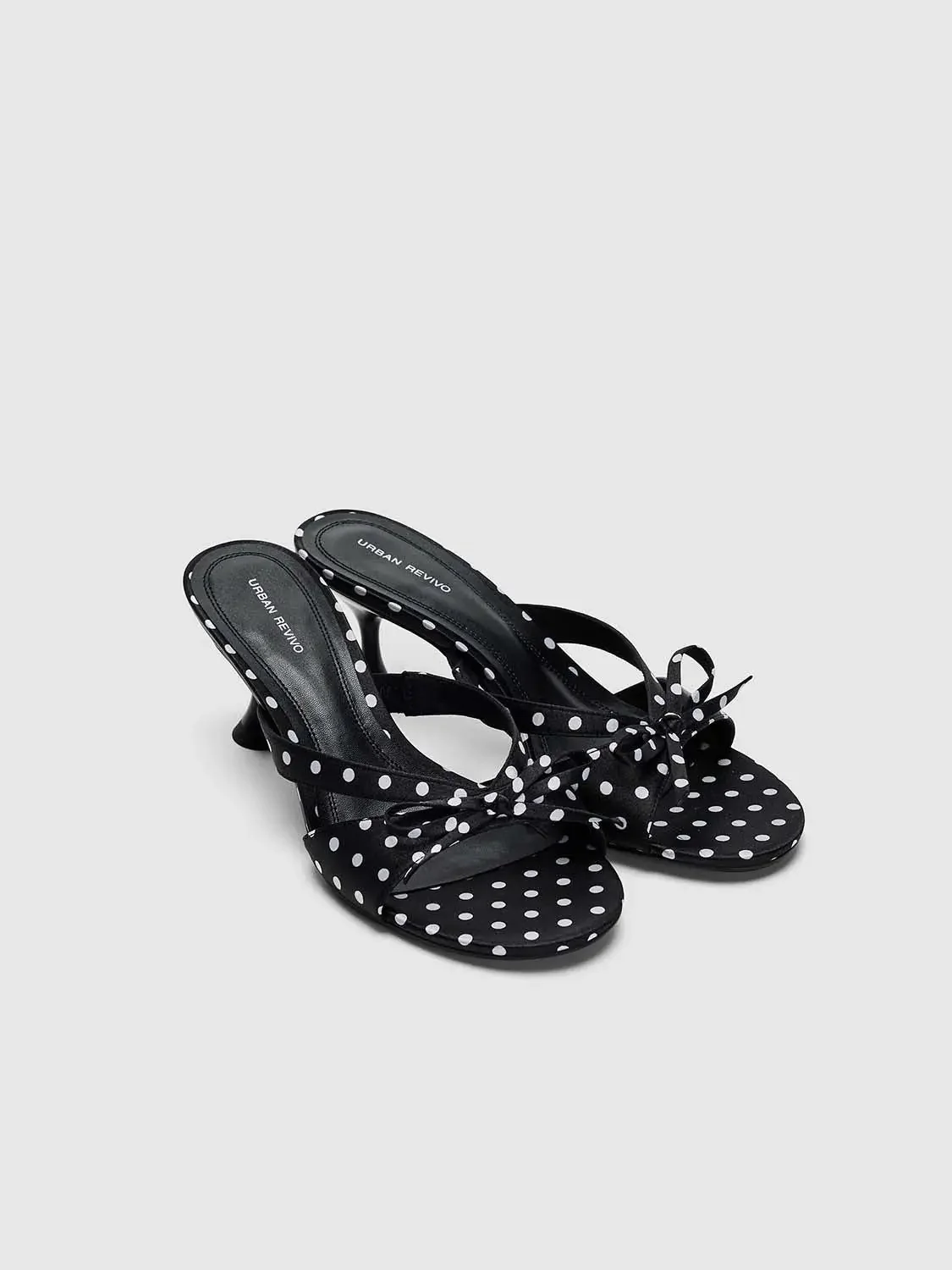 24434-polka-dot-bow-embellished-slippers-10.webp Polka Dot Bow Embellished Slippers