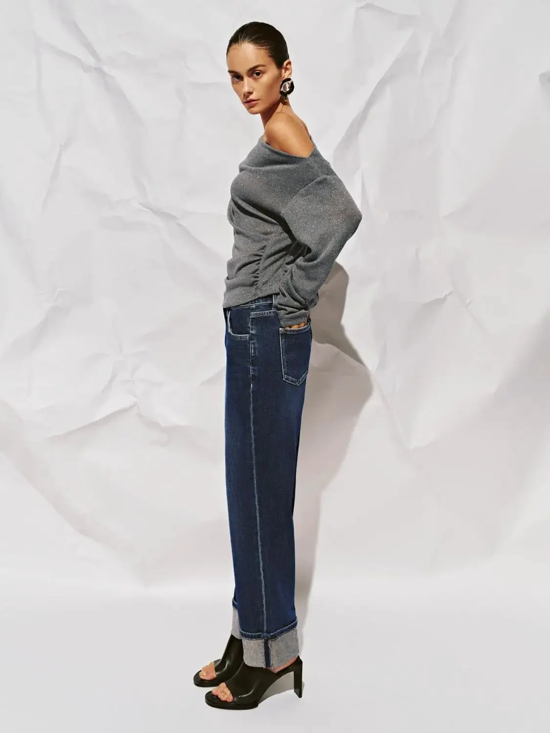 2462-cuffed-straight-leg-jeans-6.webp Cuffed Straight Leg Jeans