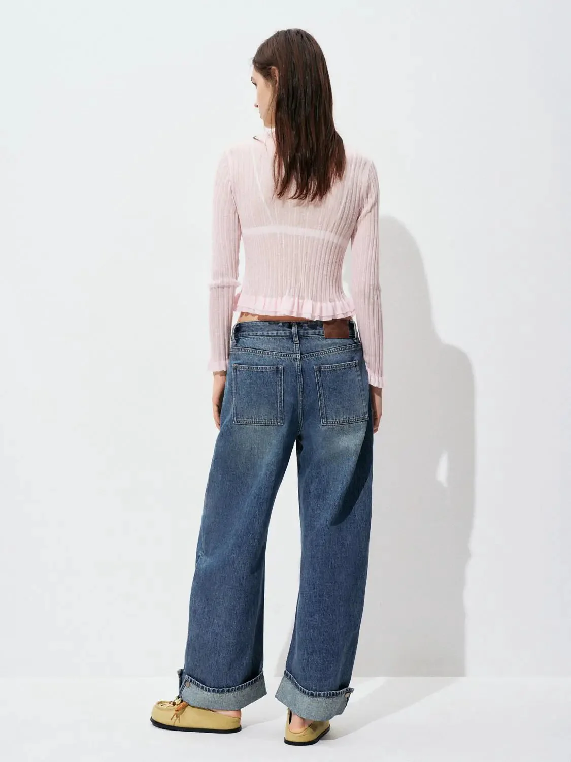 2476-loose-fit-barrel-jeans-4.webp Loose Fit Barrel Jeans