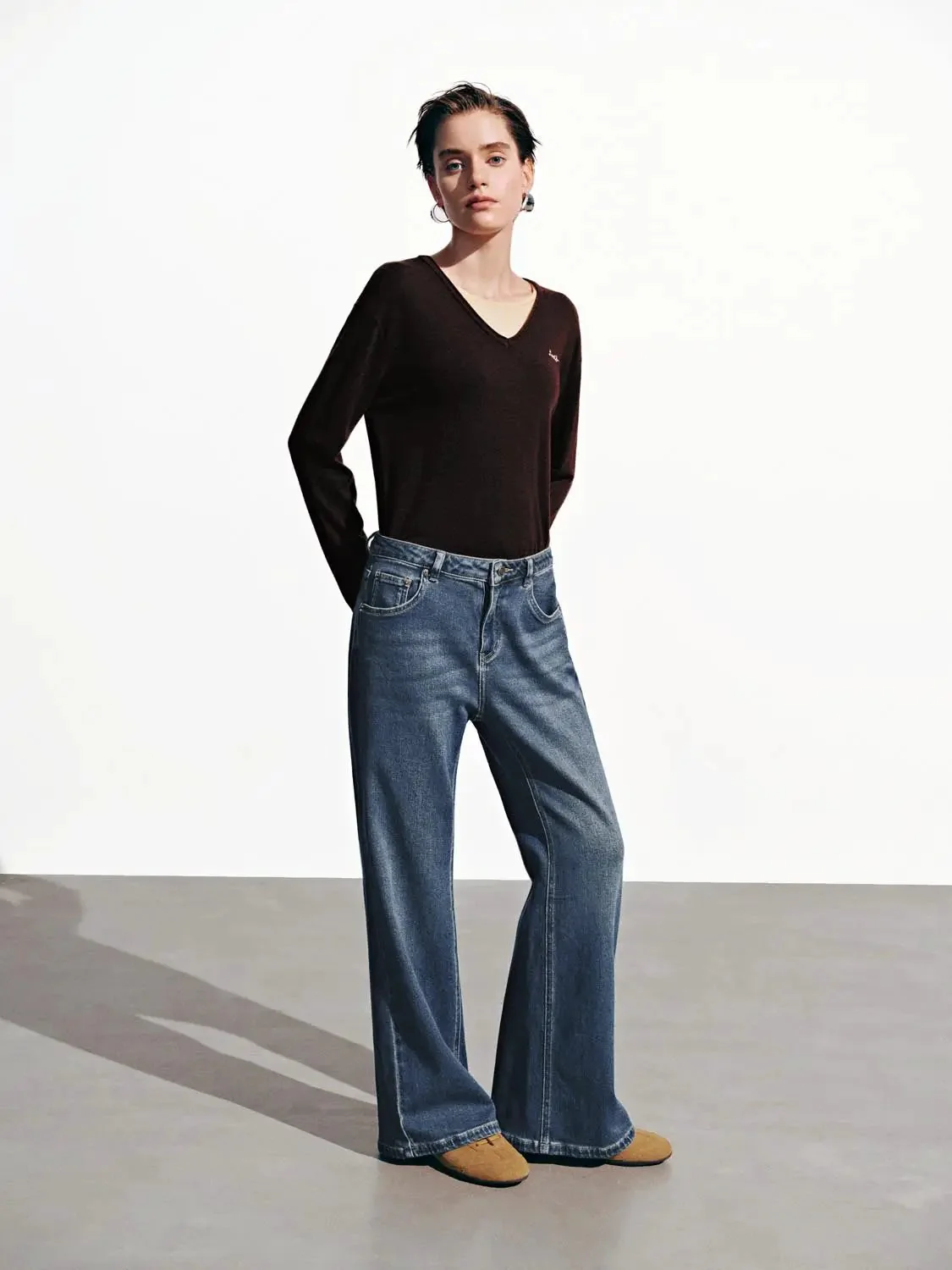 2483-flare-leg-jeans-6.webp Flare Leg Jeans