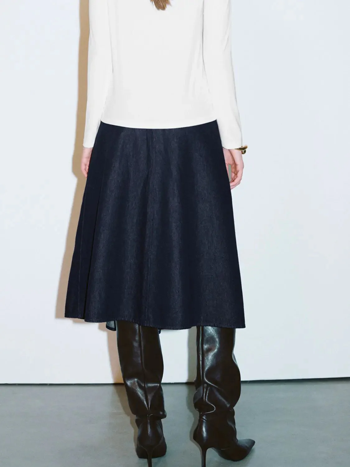 2504-elegant-cotton-denim-maxi-pleated-belted-skirt-3.webp Elegant Cotton Denim Maxi Pleated Belted Skirt