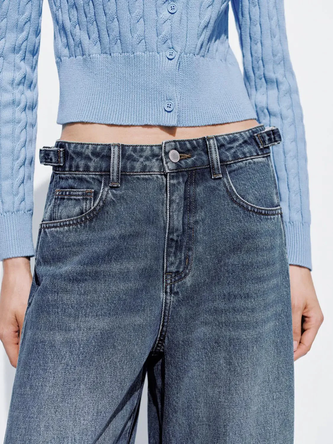 2511-loose-fit-barrel-jeans-4.webp Loose Fit Barrel Jeans