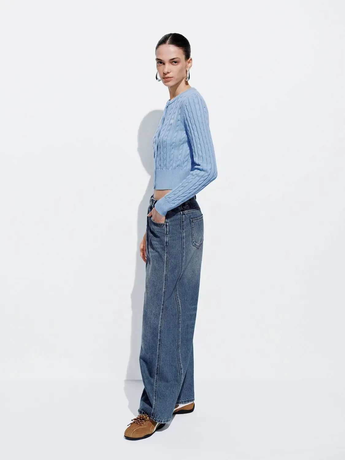 2511-loose-fit-barrel-jeans-6.webp Loose Fit Barrel Jeans