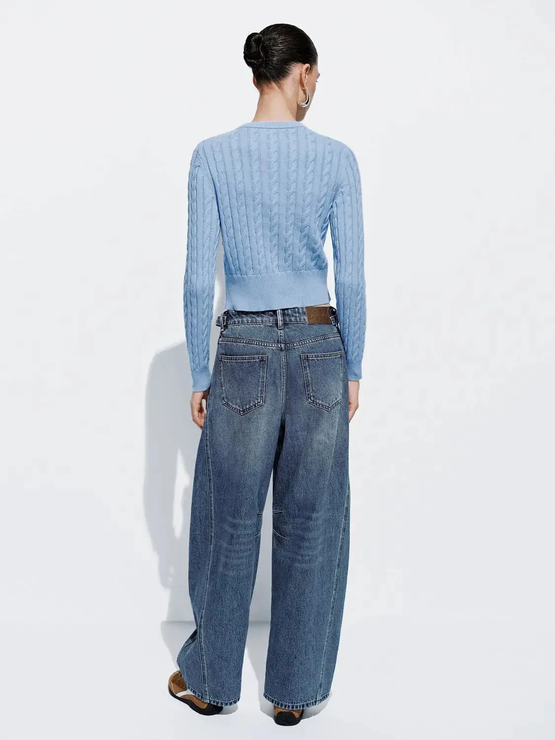 2511-loose-fit-barrel-jeans-7.webp Loose Fit Barrel Jeans
