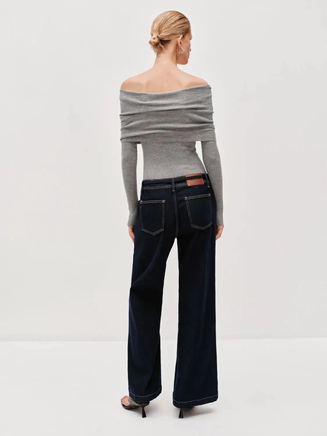2517-seamed-belted-flare-jeans-4.webp Seamed Belted Flare Jeans