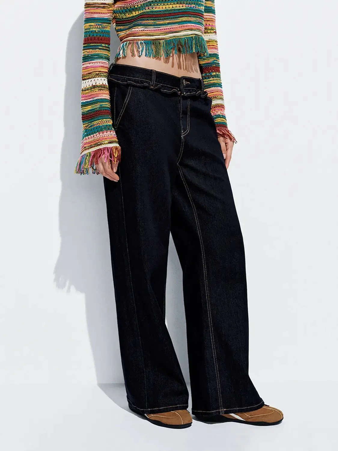 2531-ruffle-hem-flare-leg-jeans-6.webp Ruffle Hem Flare Leg Jeans