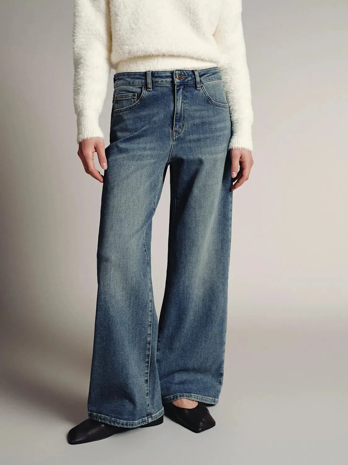 2559-gradient-wide-leg-jeans-1.webp Gradient Wide Leg Jeans