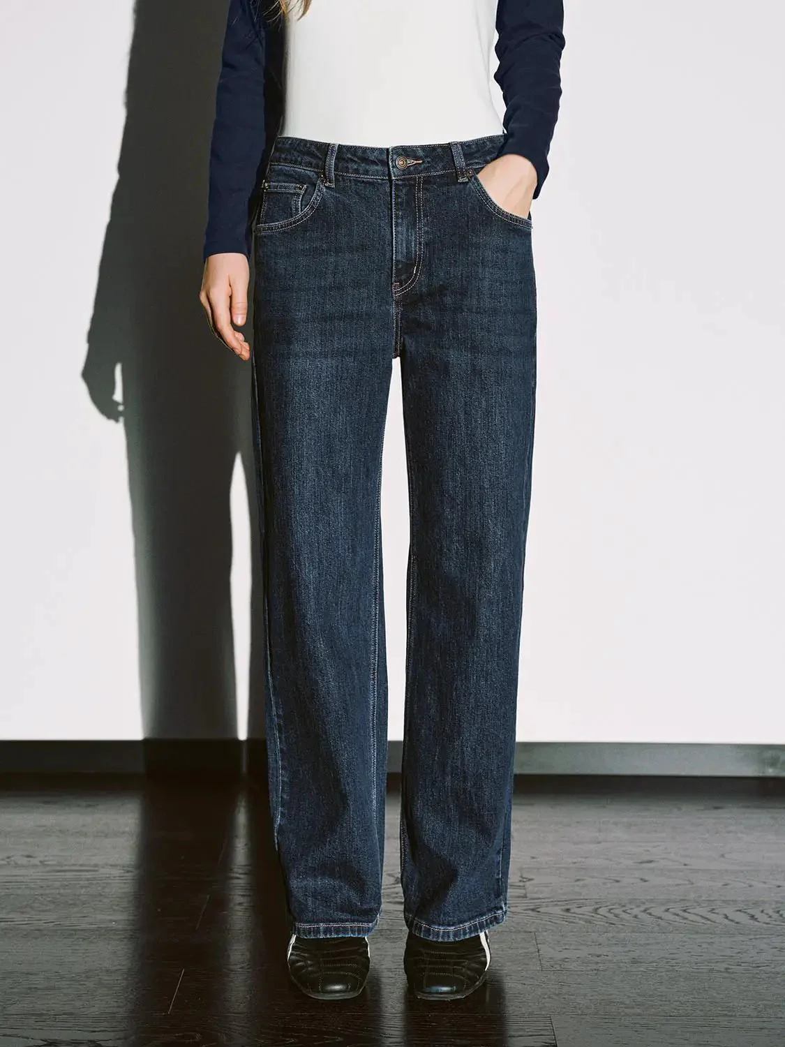 2594-straight-leg-jeans-1.webp Straight Leg Jeans