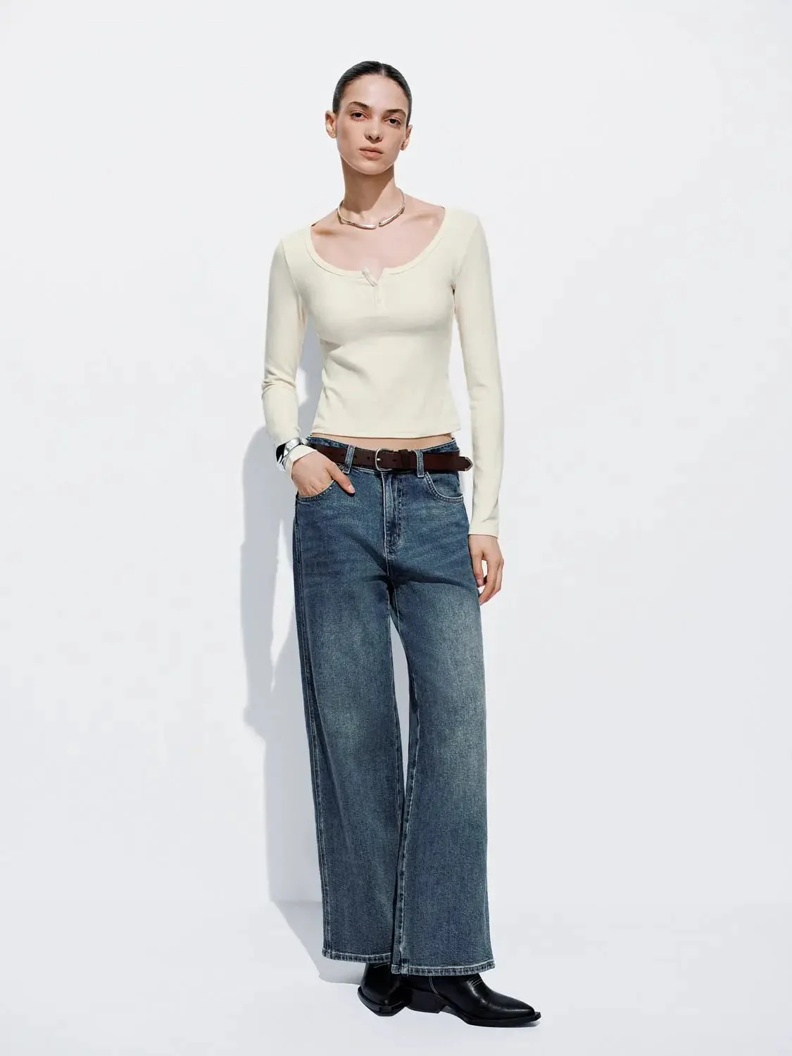 2601-wide-leg-jeans-7.webp Wide Leg Jeans