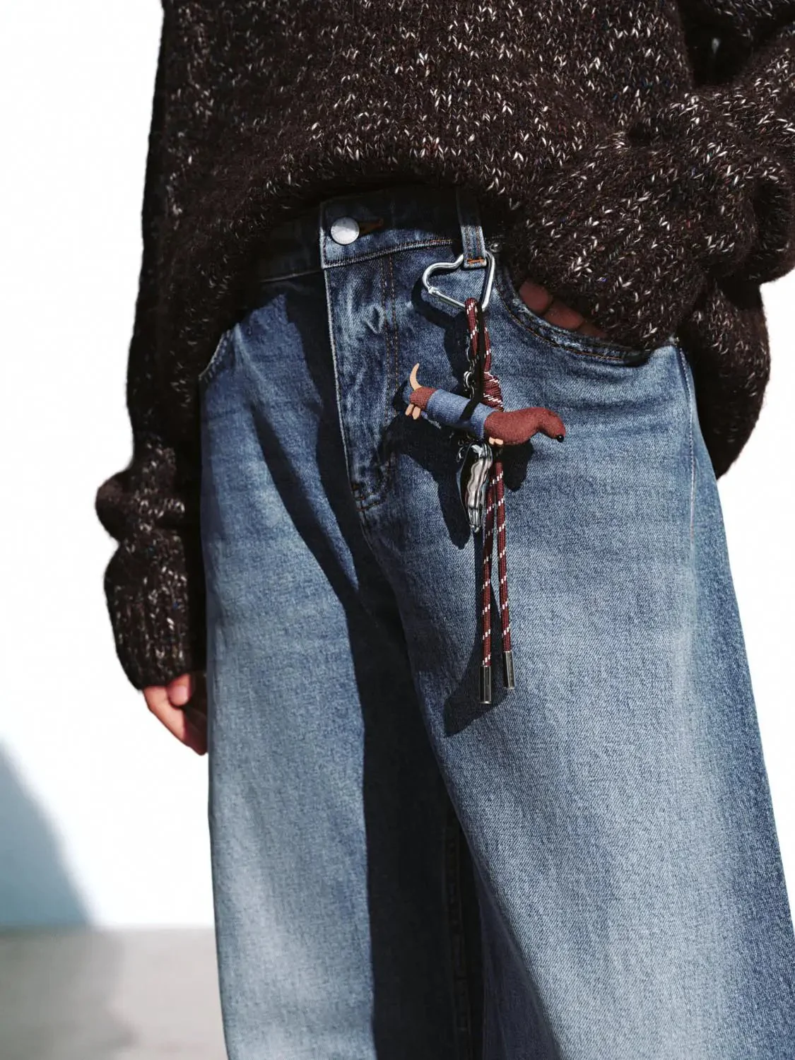 2615-loose-fit-flare-leg-jeans-5.webp Loose Fit Flare Leg Jeans