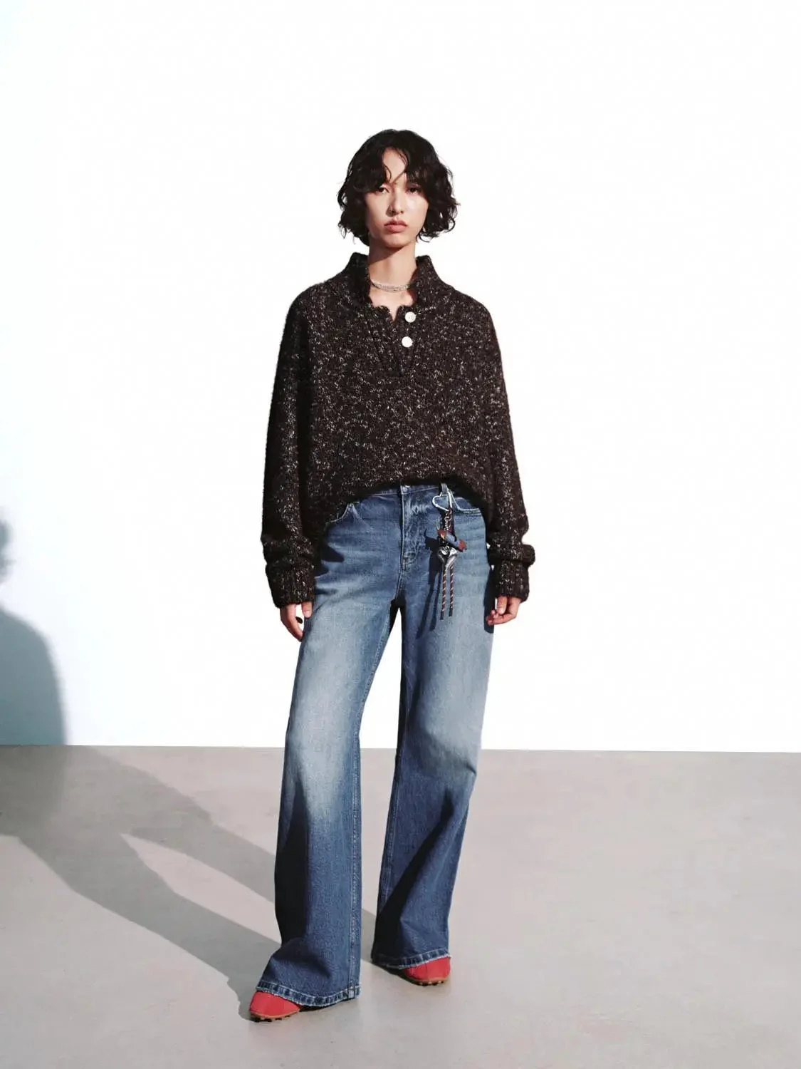 2615-loose-fit-flare-leg-jeans-7.webp Loose Fit Flare Leg Jeans