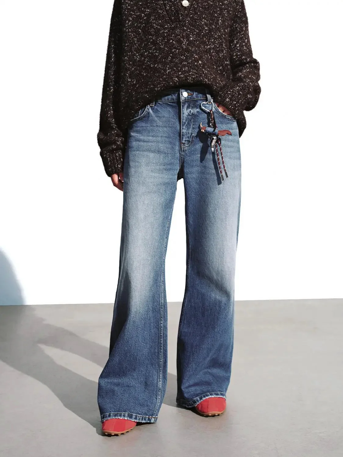 2615-loose-fit-flare-leg-jeans-9.webp Loose Fit Flare Leg Jeans