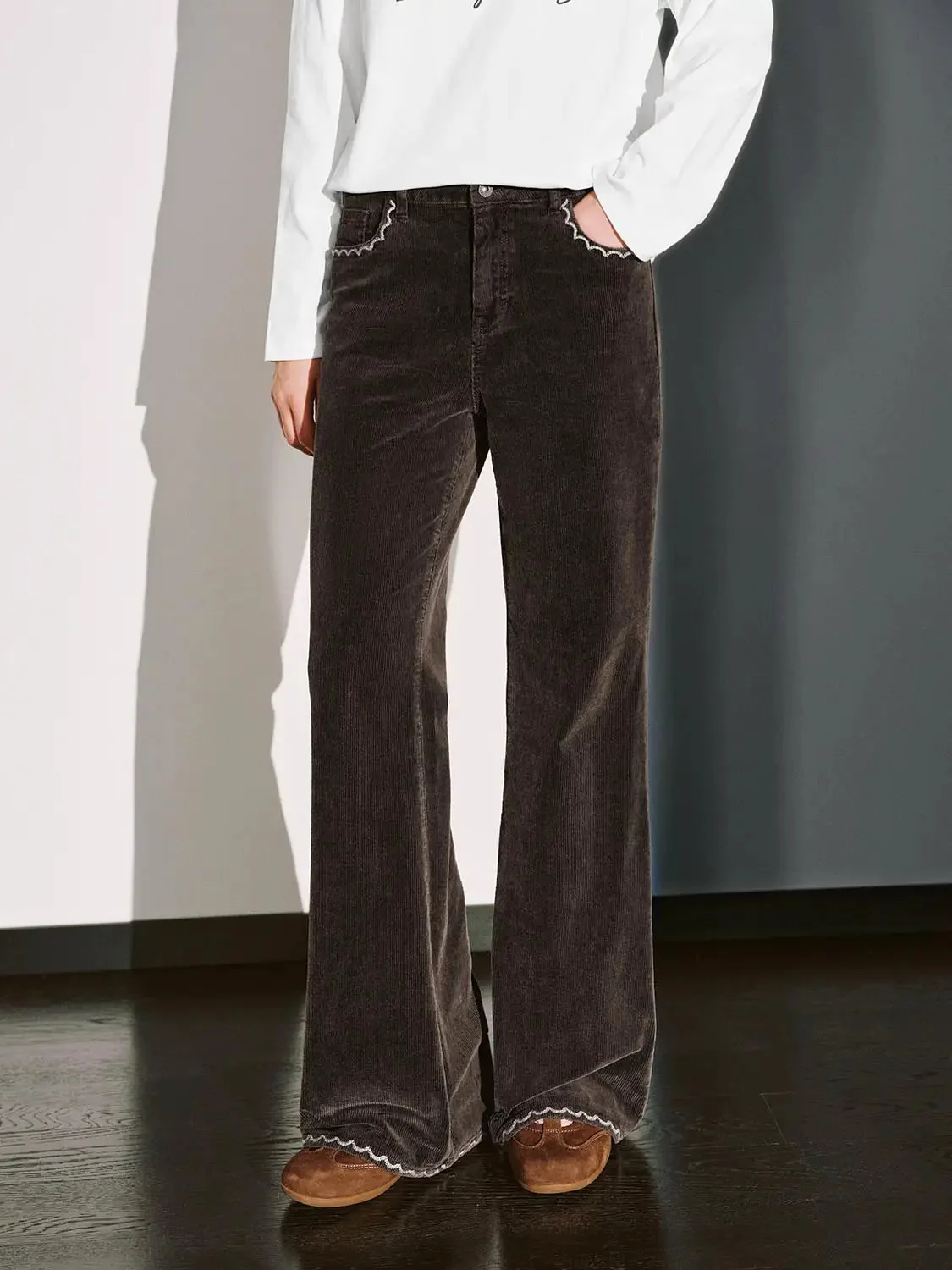 2622-flare-leg-jeans-1.webp Flare Leg Jeans