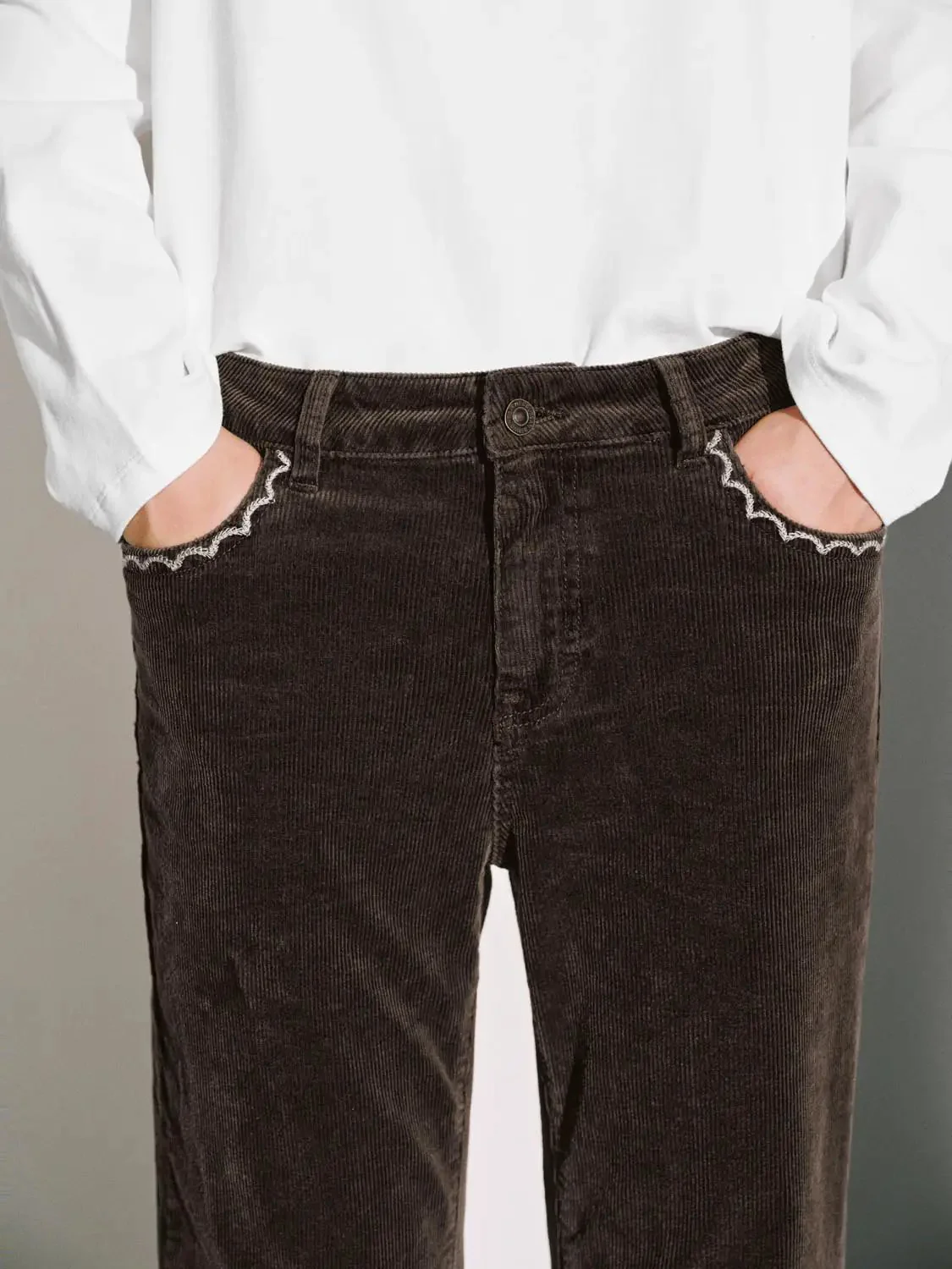 2622-flare-leg-jeans-7.webp Flare Leg Jeans