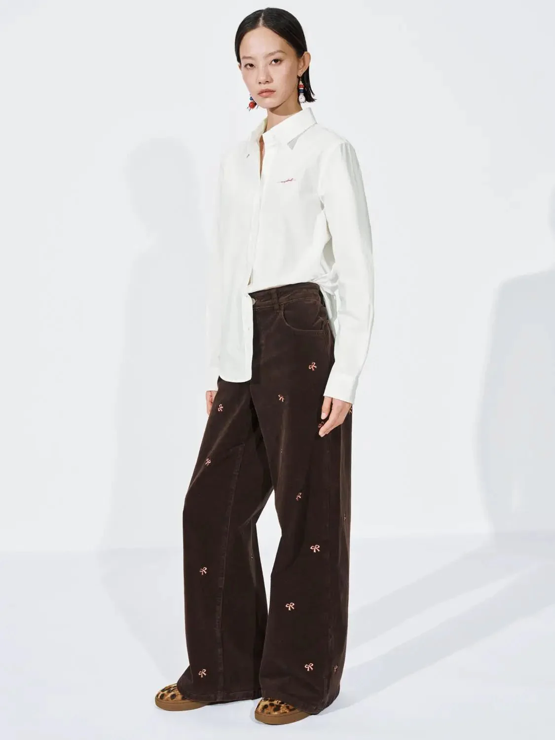 2678-bow-printed-wide-leg-jeans-7.webp Bow Printed Wide Leg Jeans