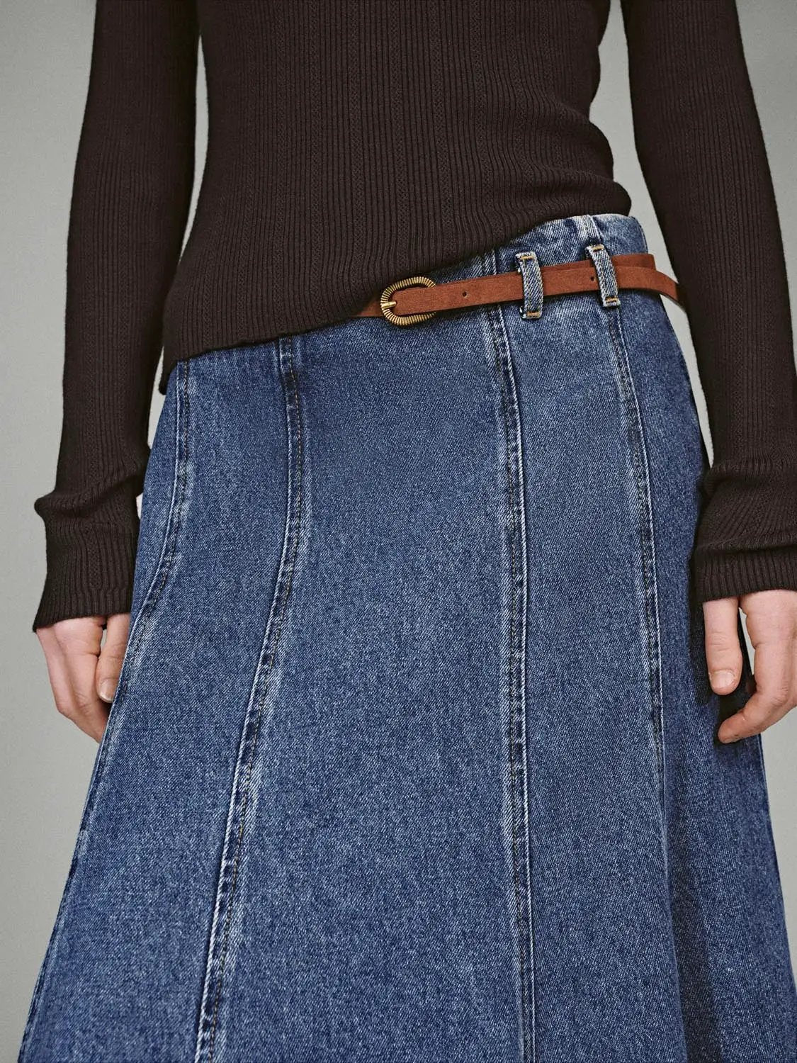 2685-cotton-belted-pleated-seam-detail-denim-maxi-skirts-5.jpg Cotton Belted Pleated Seam Detail Denim Maxi Skirts