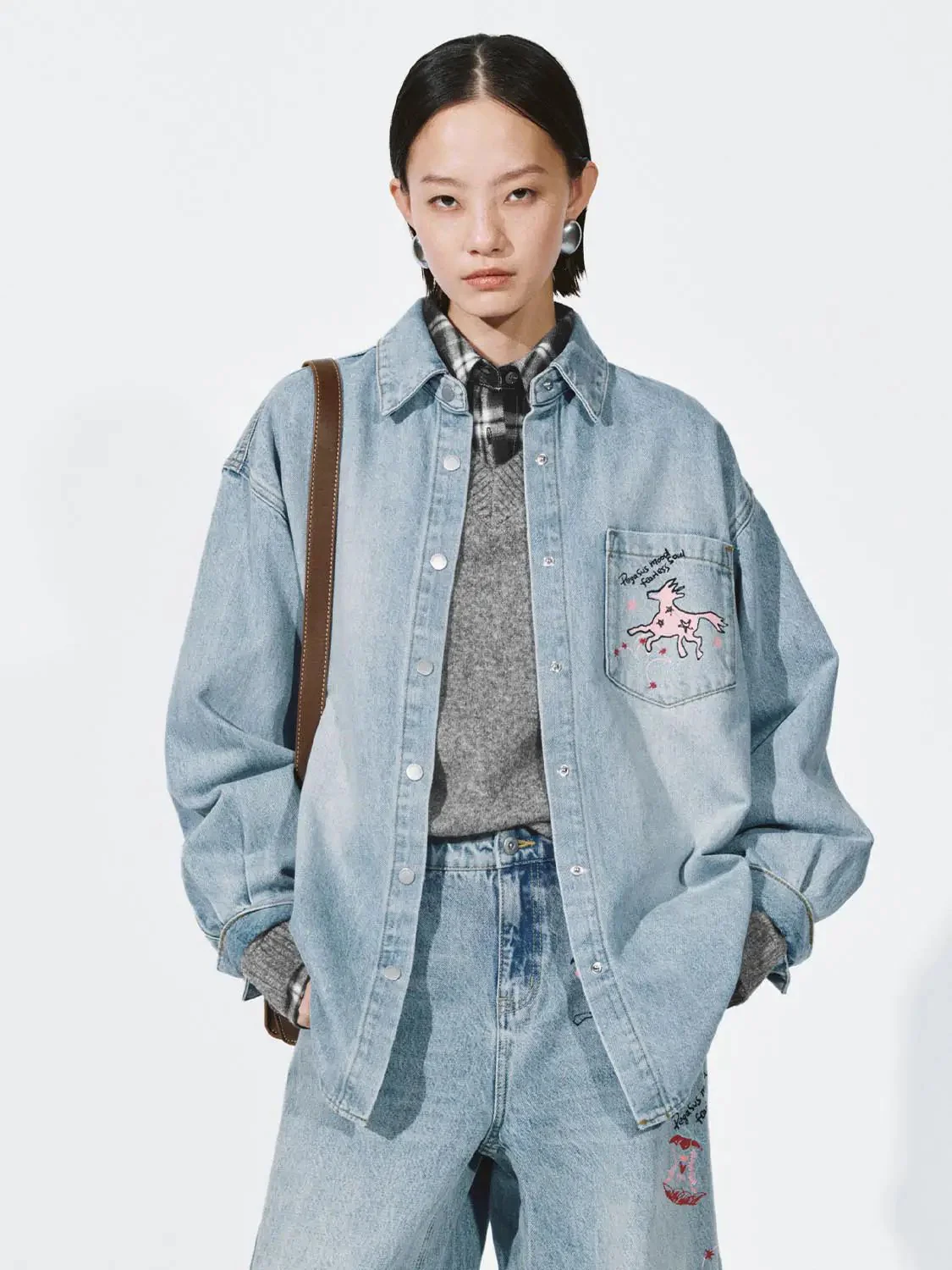 2723-embroidered-patch-pocket-denim-shirts-1.webp Embroidered Patch Pocket Denim Shirts