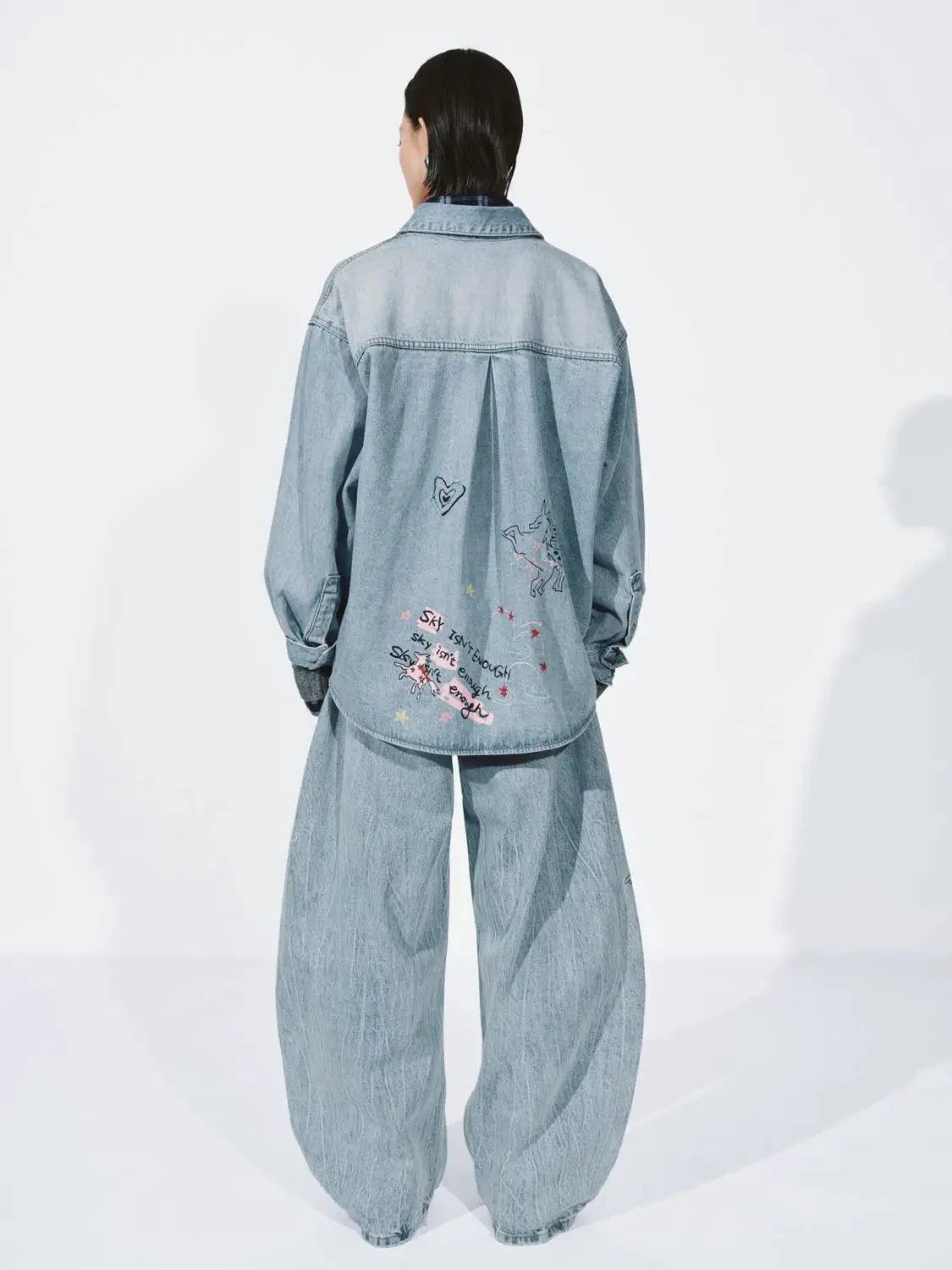 2723-embroidered-patch-pocket-denim-shirts-6.webp Embroidered Patch Pocket Denim Shirts