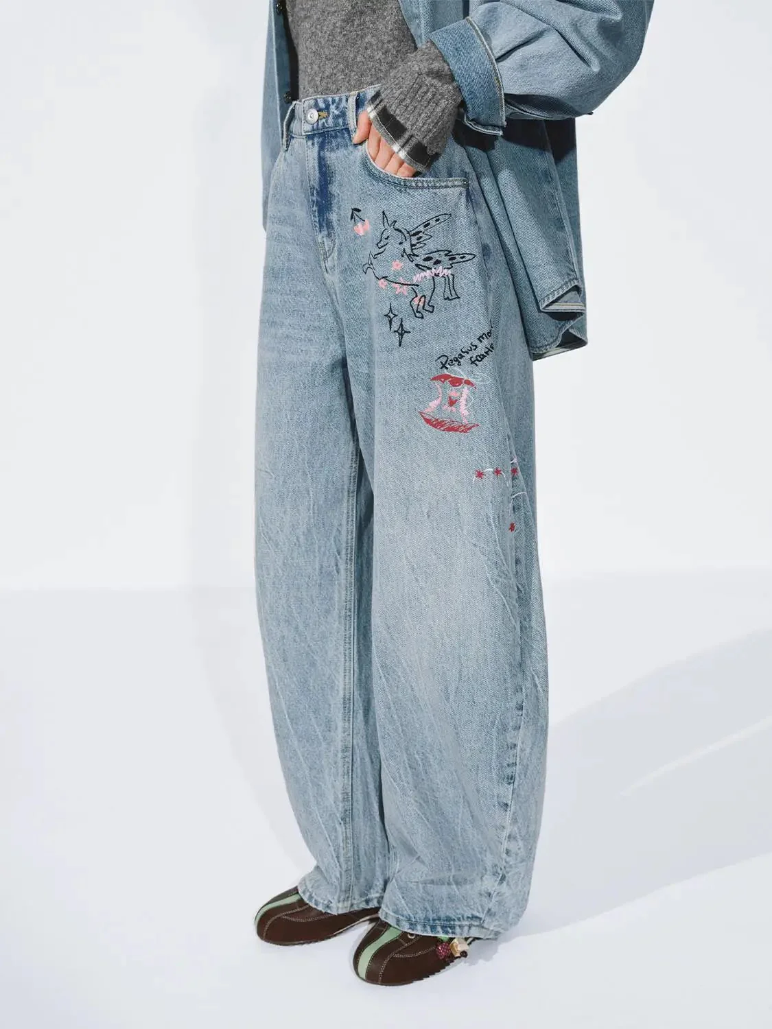 Printed Barrel Jeans