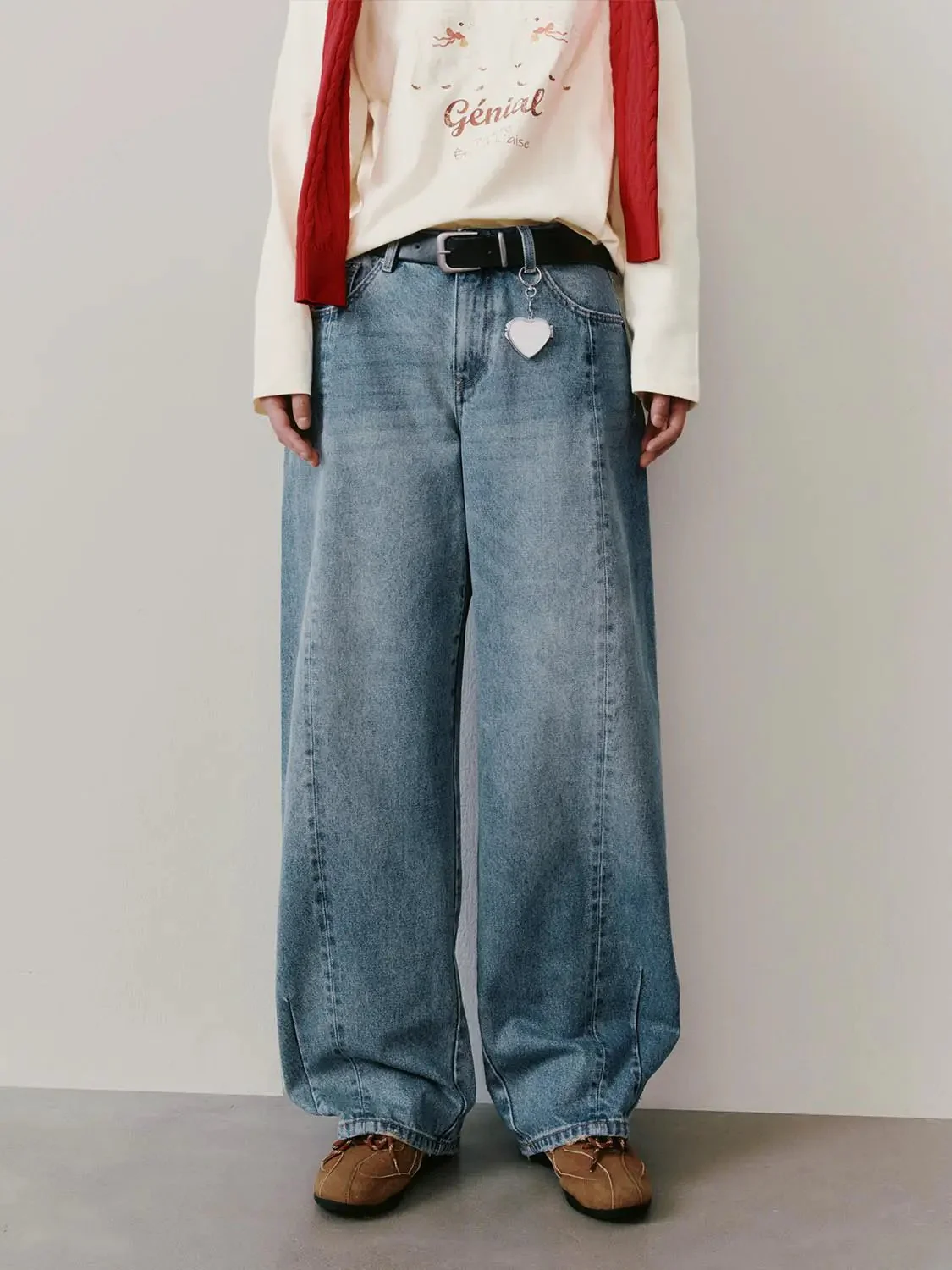 2734-belted-barrel-leg-jeans-1.webp Belted Barrel Leg Jeans