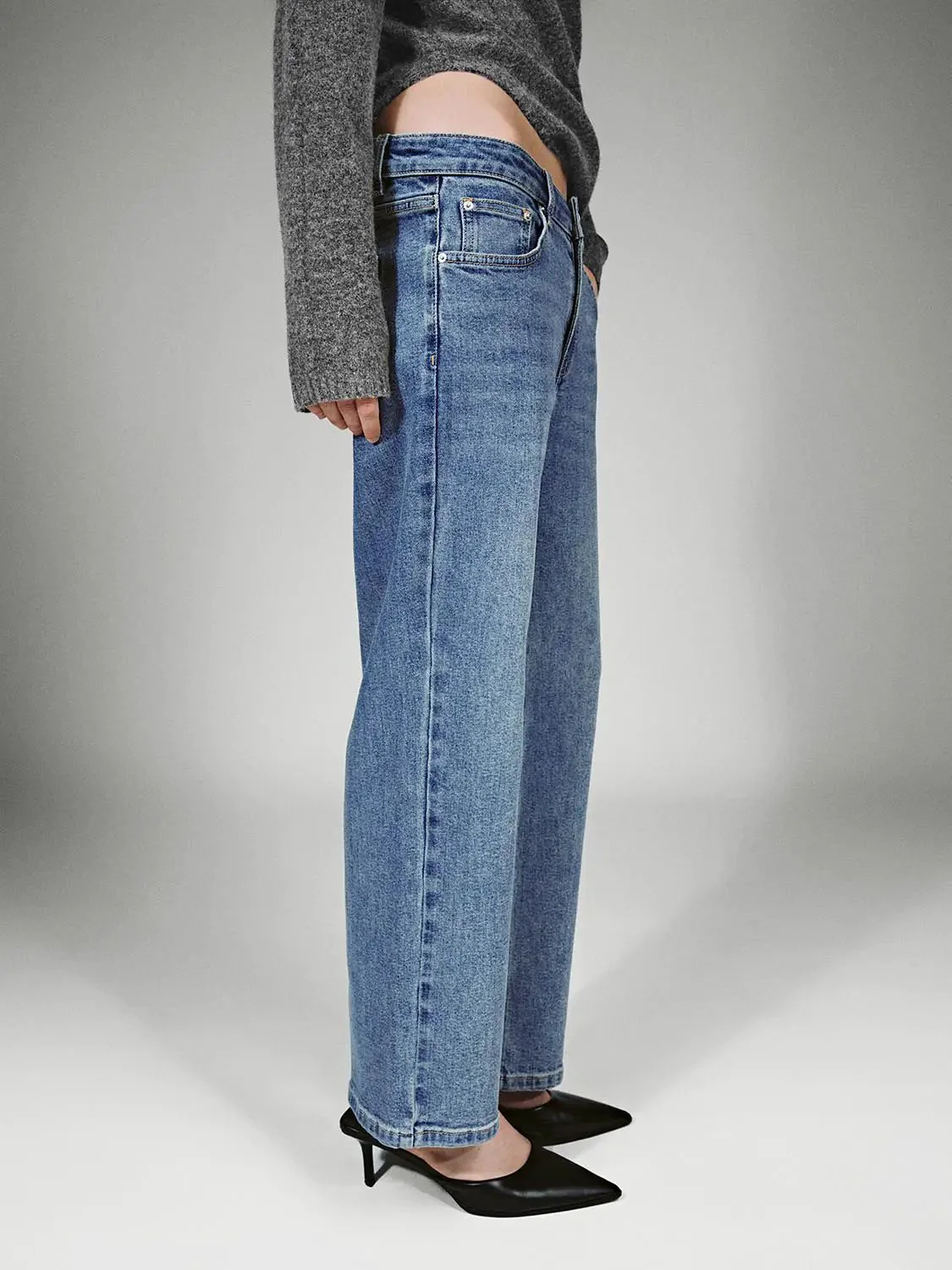 2740-cotton-denim-washed-cropped-straight-leg-jeans-3.webp Cotton Denim Washed Cropped Straight Leg Jeans