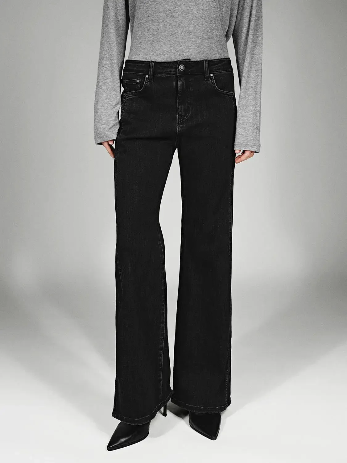 2747-flare-leg-jeans-1.webp Flare Leg Jeans