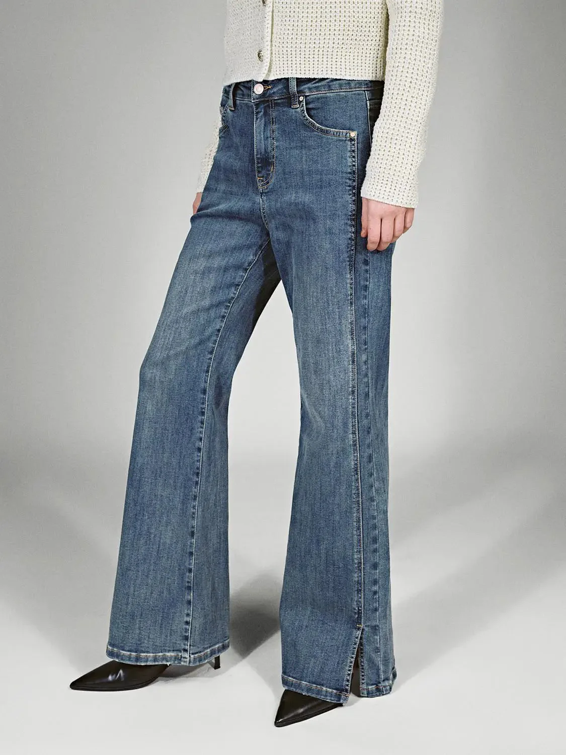 2761-flare-leg-jeans-3.webp Flare Leg Jeans