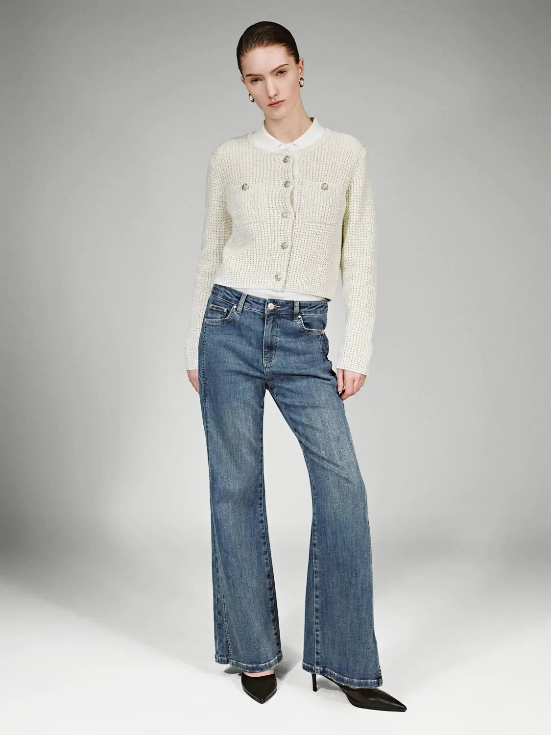 2761-flare-leg-jeans-4.webp Flare Leg Jeans