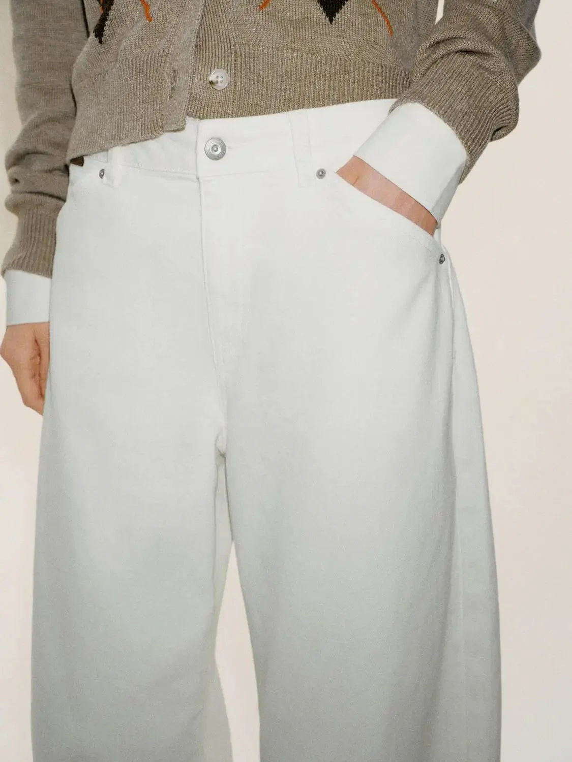 Barrel Leg Jeans