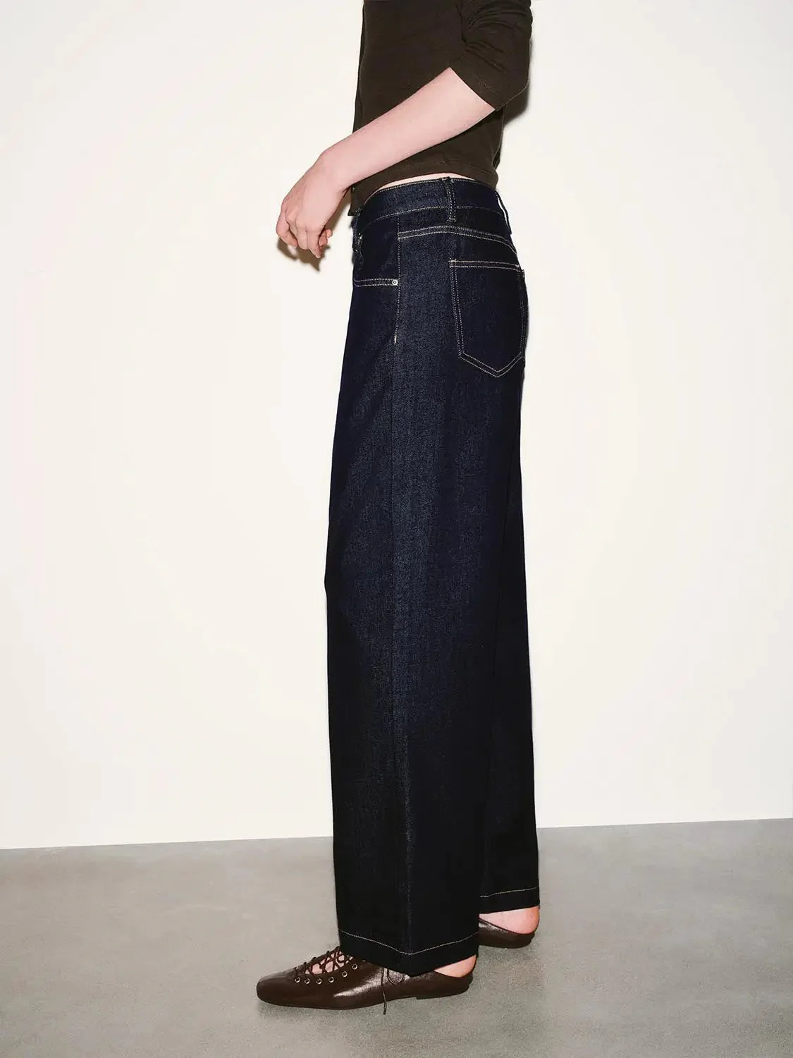 2858-flare-leg-jeans-3.webp Flare Leg Jeans