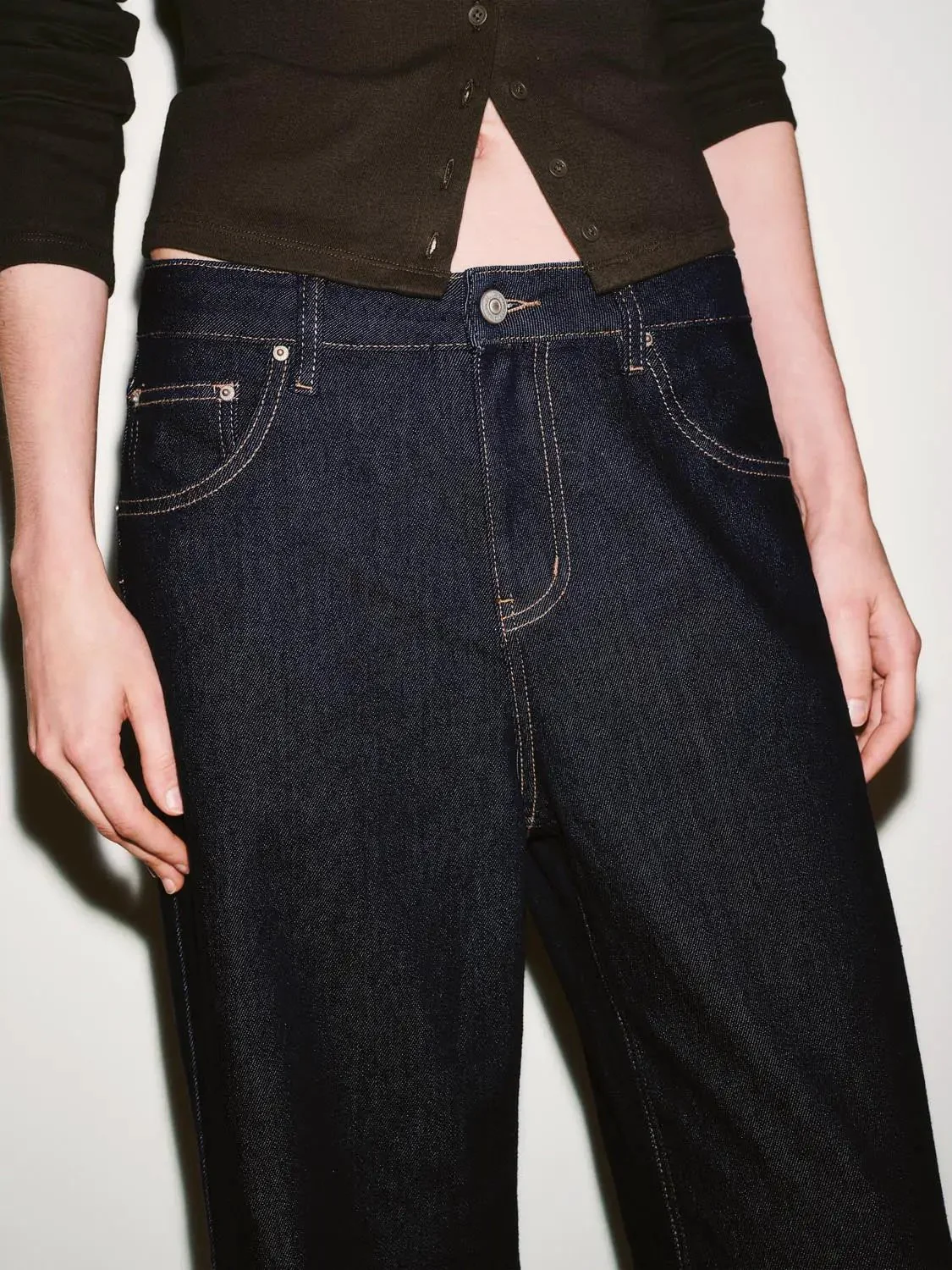 2858-flare-leg-jeans-5.webp Flare Leg Jeans