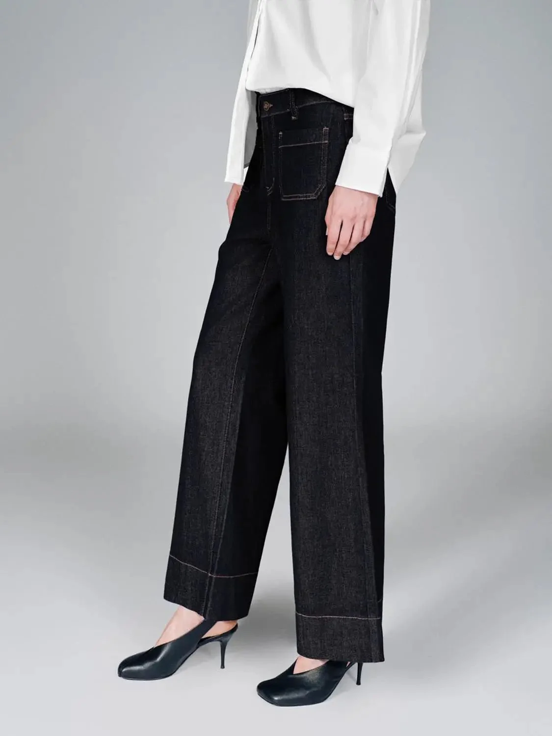 Patch Pocket Stitch Detail Flare Leg Jeans