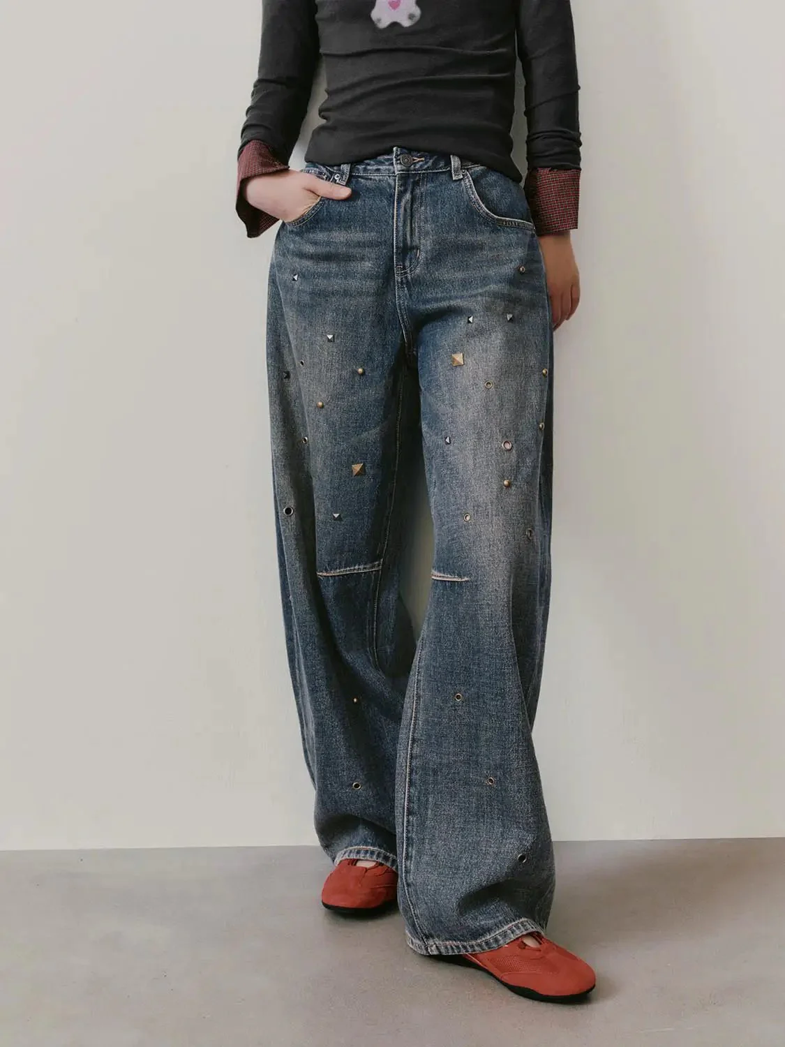 2918-studded-barrel-leg-jeans-1.webp Studded Barrel Leg Jeans