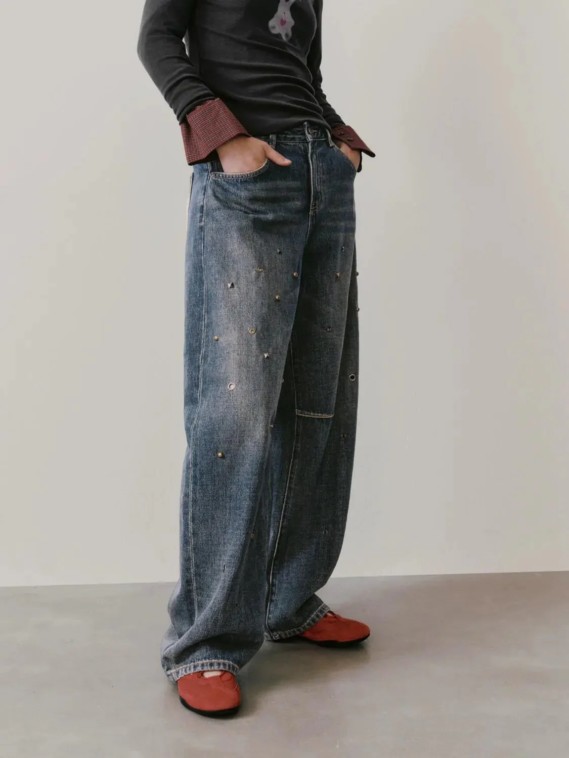 2918-studded-barrel-leg-jeans-3.webp Studded Barrel Leg Jeans