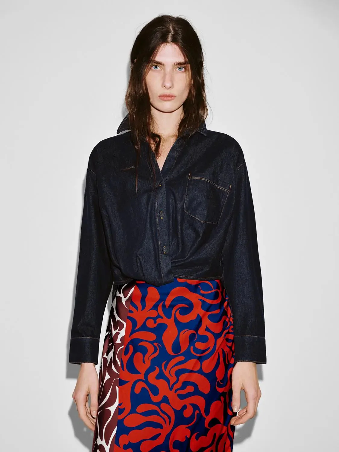 2925-cropped-knot-front-denim-shirts-9.webp Cropped Knot Front Denim Shirts