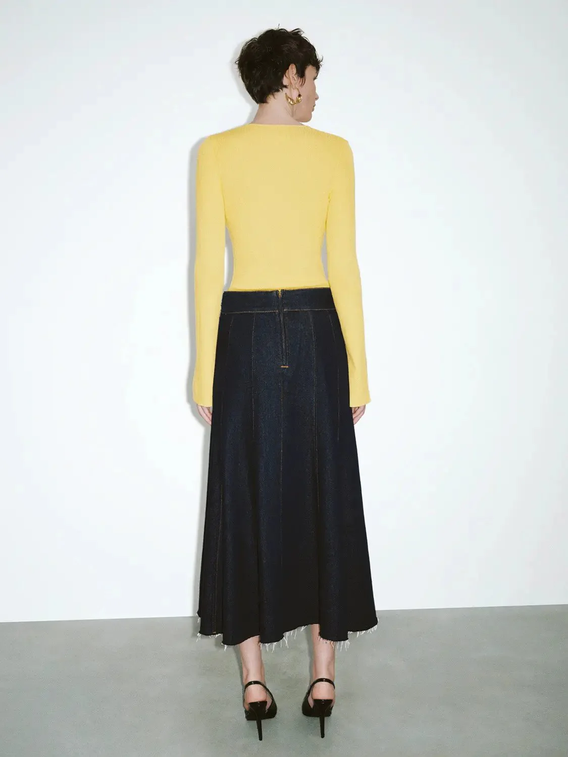 299-classic-dark-denim-double-belt-midi-skirt-4.webp Classic Dark Denim Double Belt Midi Skirt