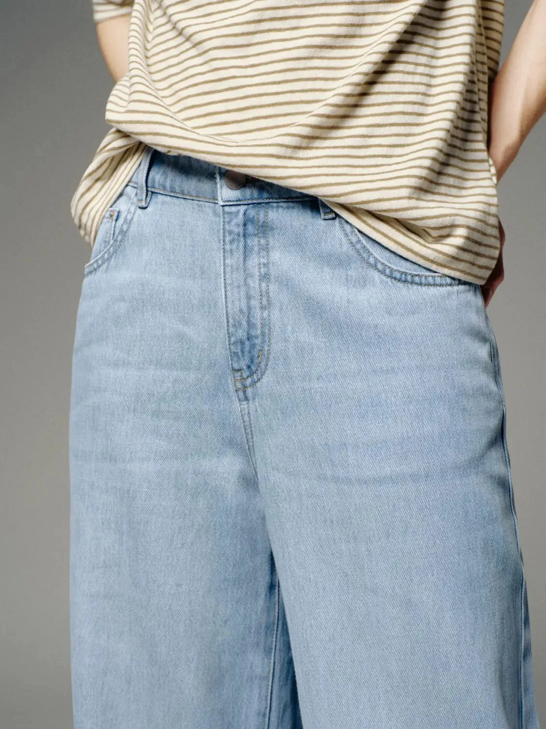 3018-wide-leg-jeans-4.webp Wide Leg Jeans