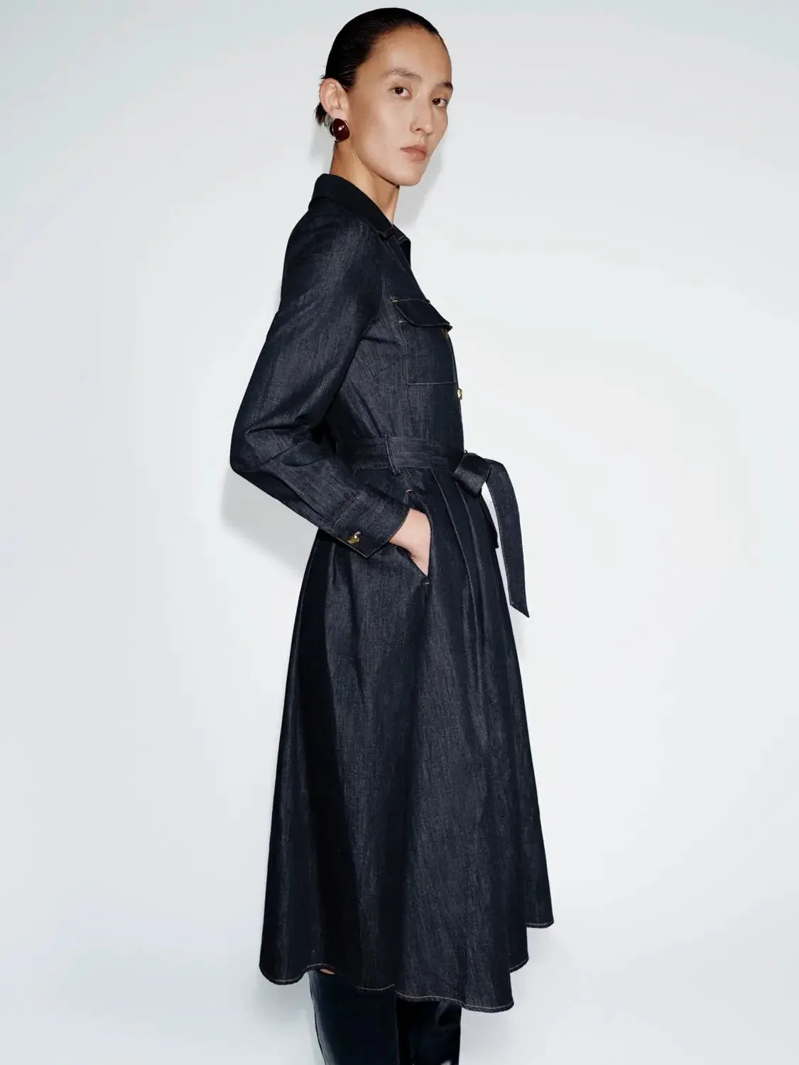 3031-collared-long-sleeve-denim-midi-dresses-2.webp Collared Long Sleeve Denim Midi Dresses