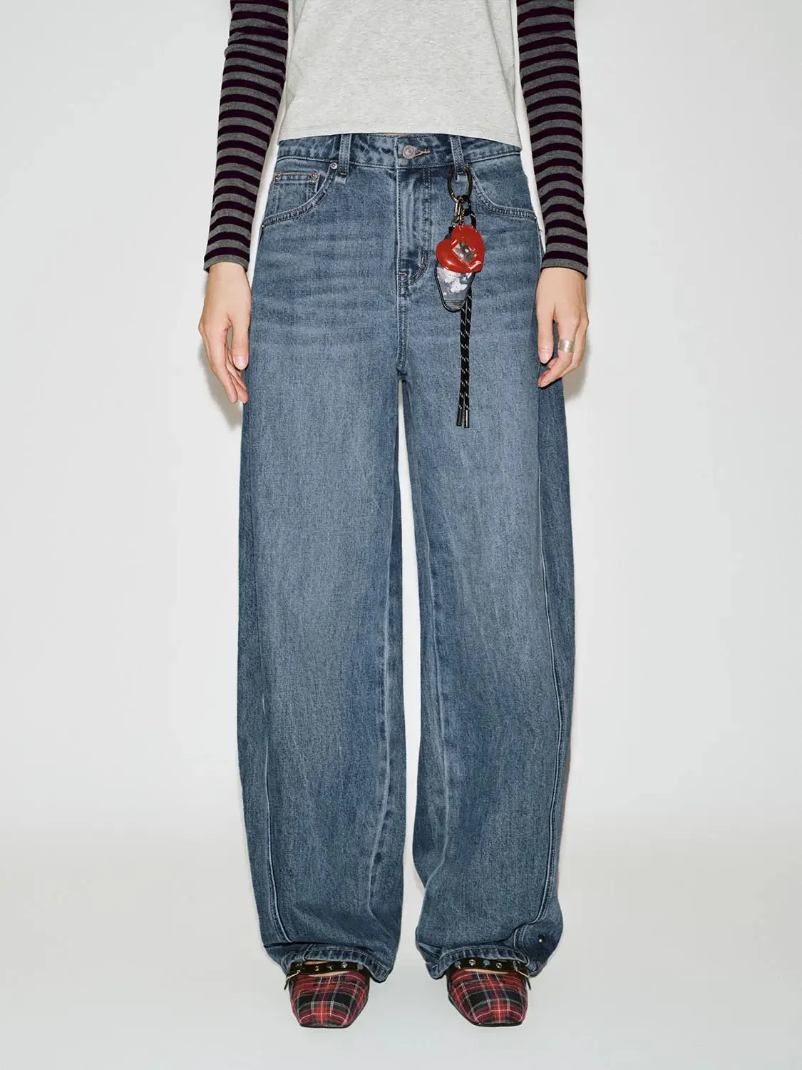 3042-barrel-leg-jeans-1.webp Barrel Leg Jeans