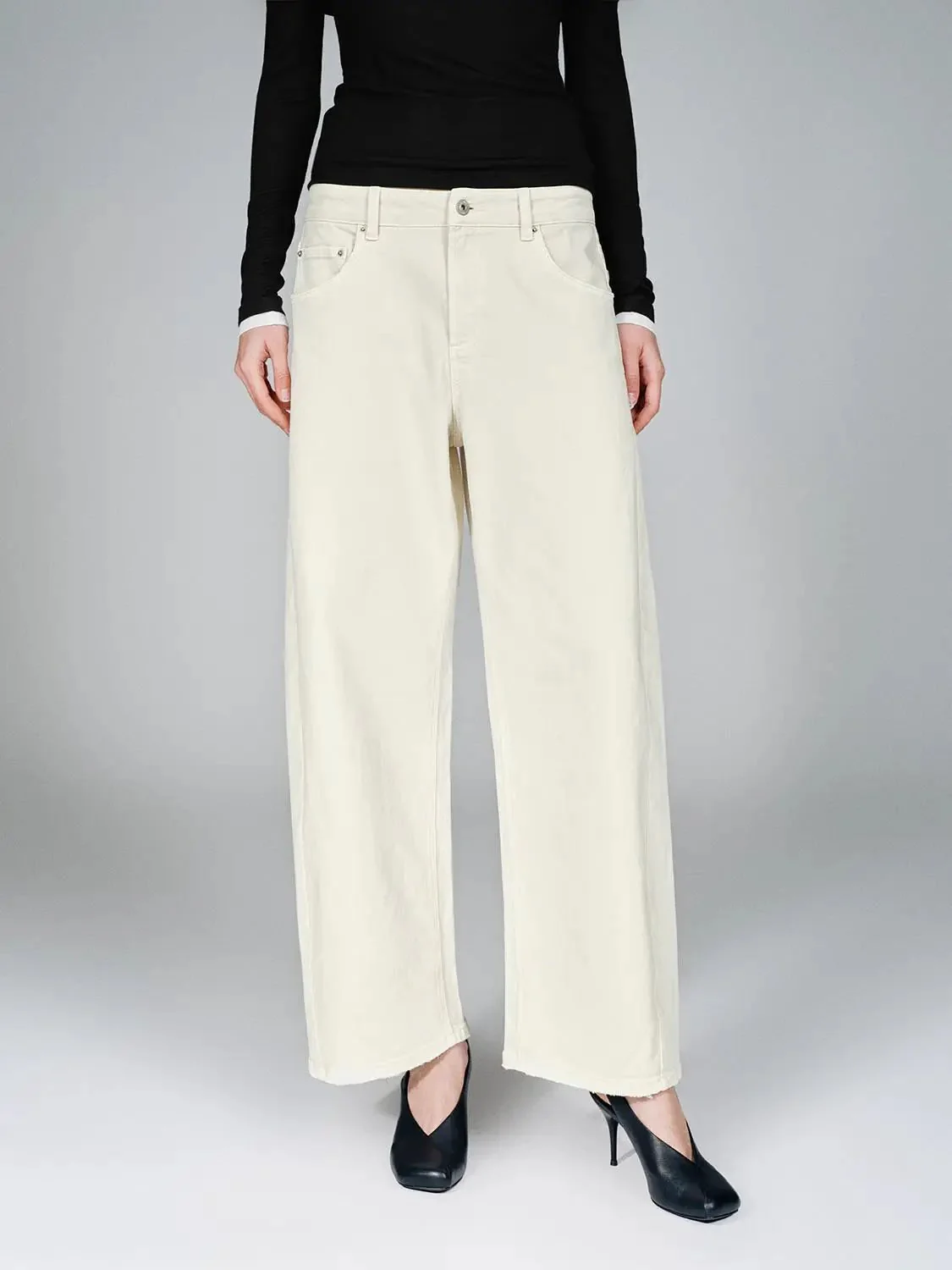 3048-barrel-leg-jeans-1.webp Barrel Leg Jeans