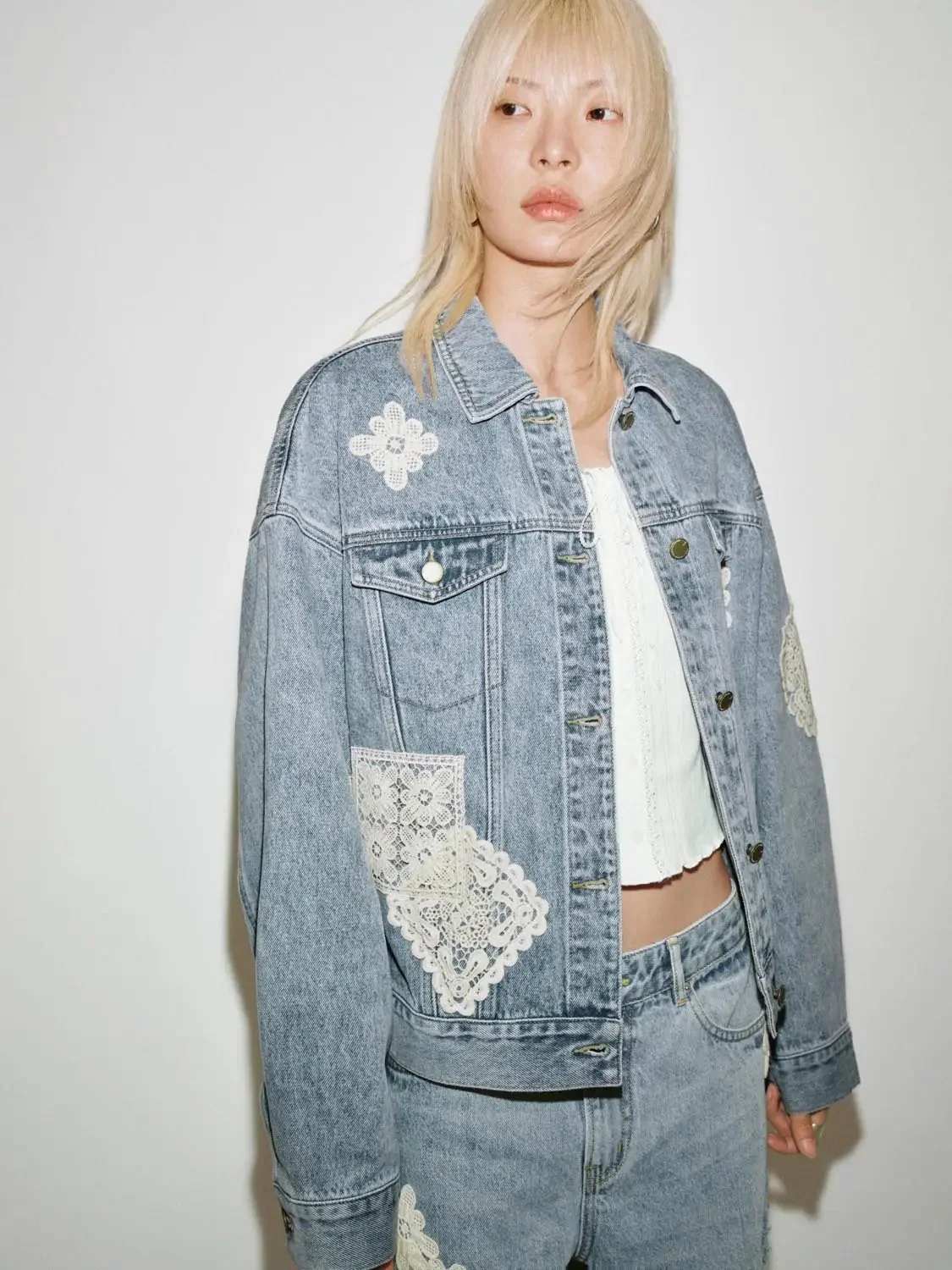 3055-lace-detail-denim-jackets-2.webp Lace Detail Denim Jackets