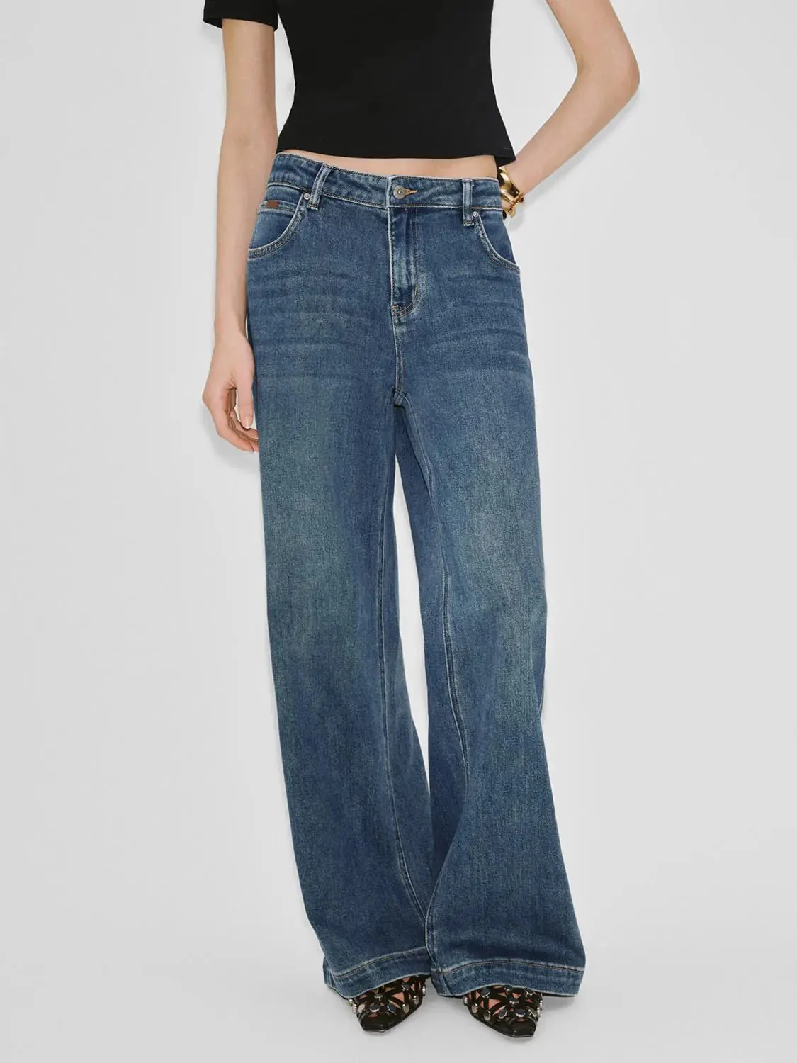 3119-blue-27-blue-27-variation-1.webp Stitch Detail Wide Leg Jeans