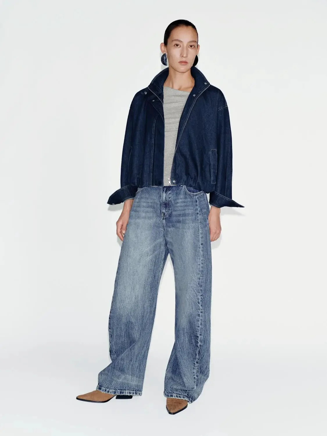 3221-mock-neck-loose-fit-denim-jackets-5.webp Mock Neck Loose Fit Denim Jackets