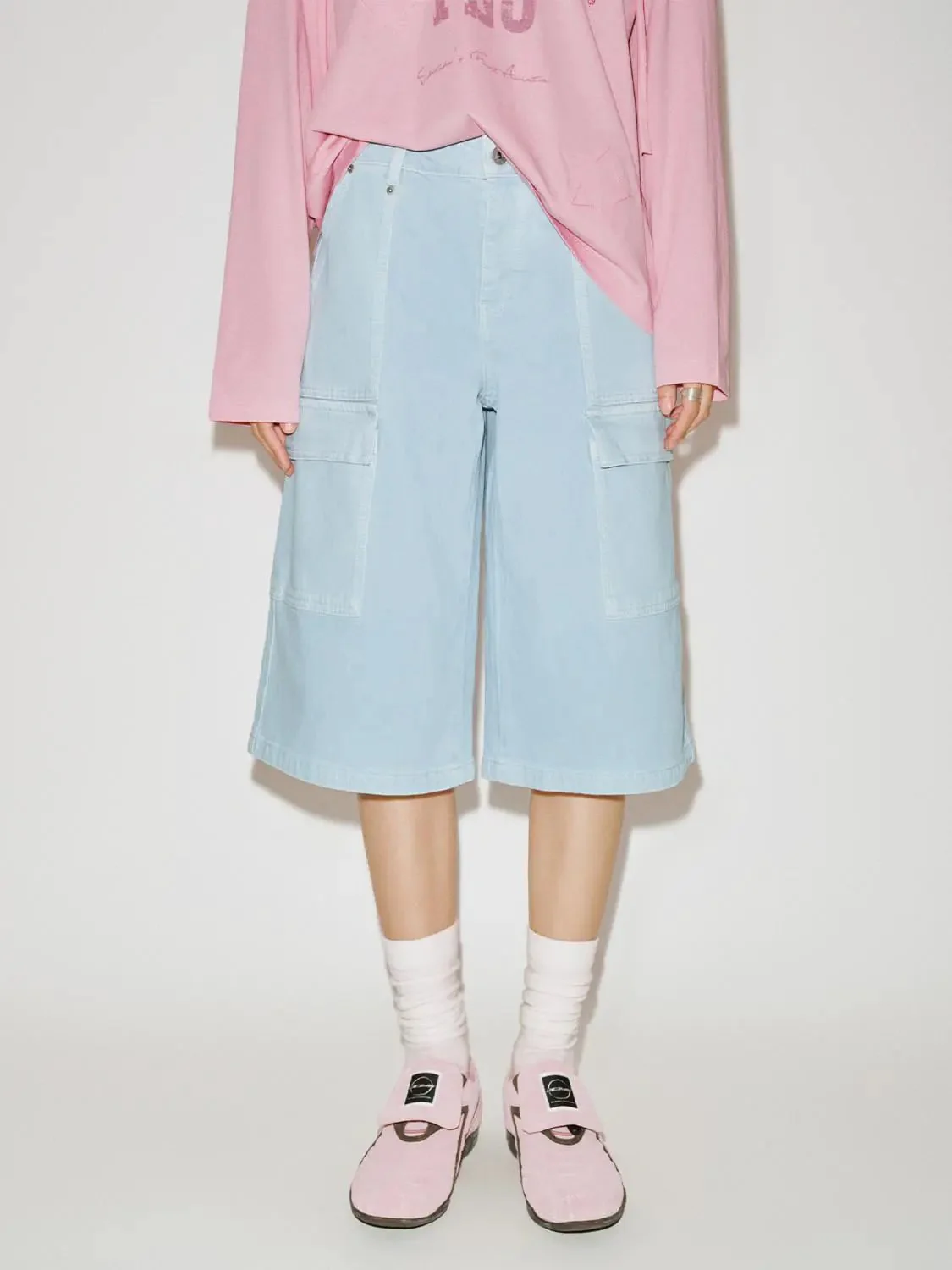 3225-flap-pocket-wide-leg-denim-shorts-1.webp Flap Pocket Wide Leg Denim Shorts