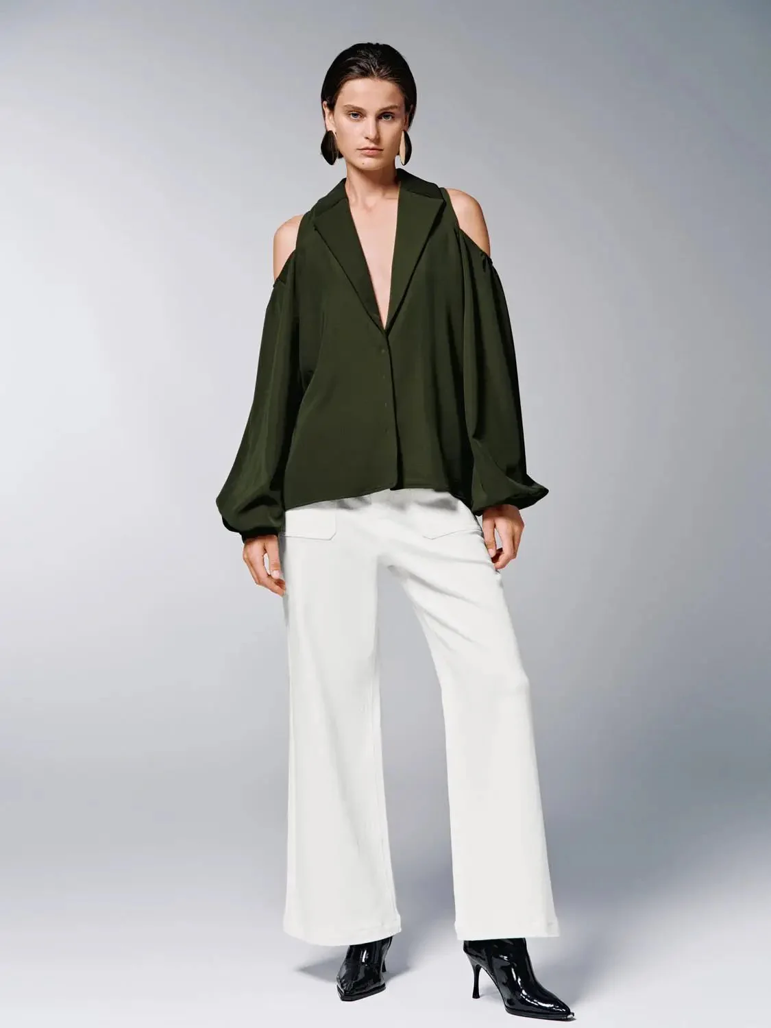 Patch Pocket Flare Leg Jeans