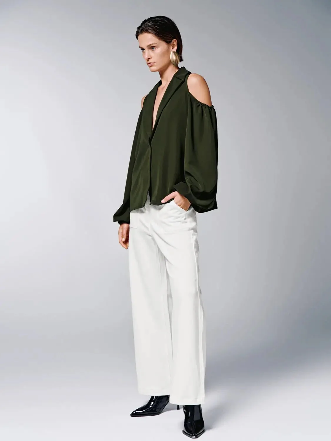 Patch Pocket Flare Leg Jeans