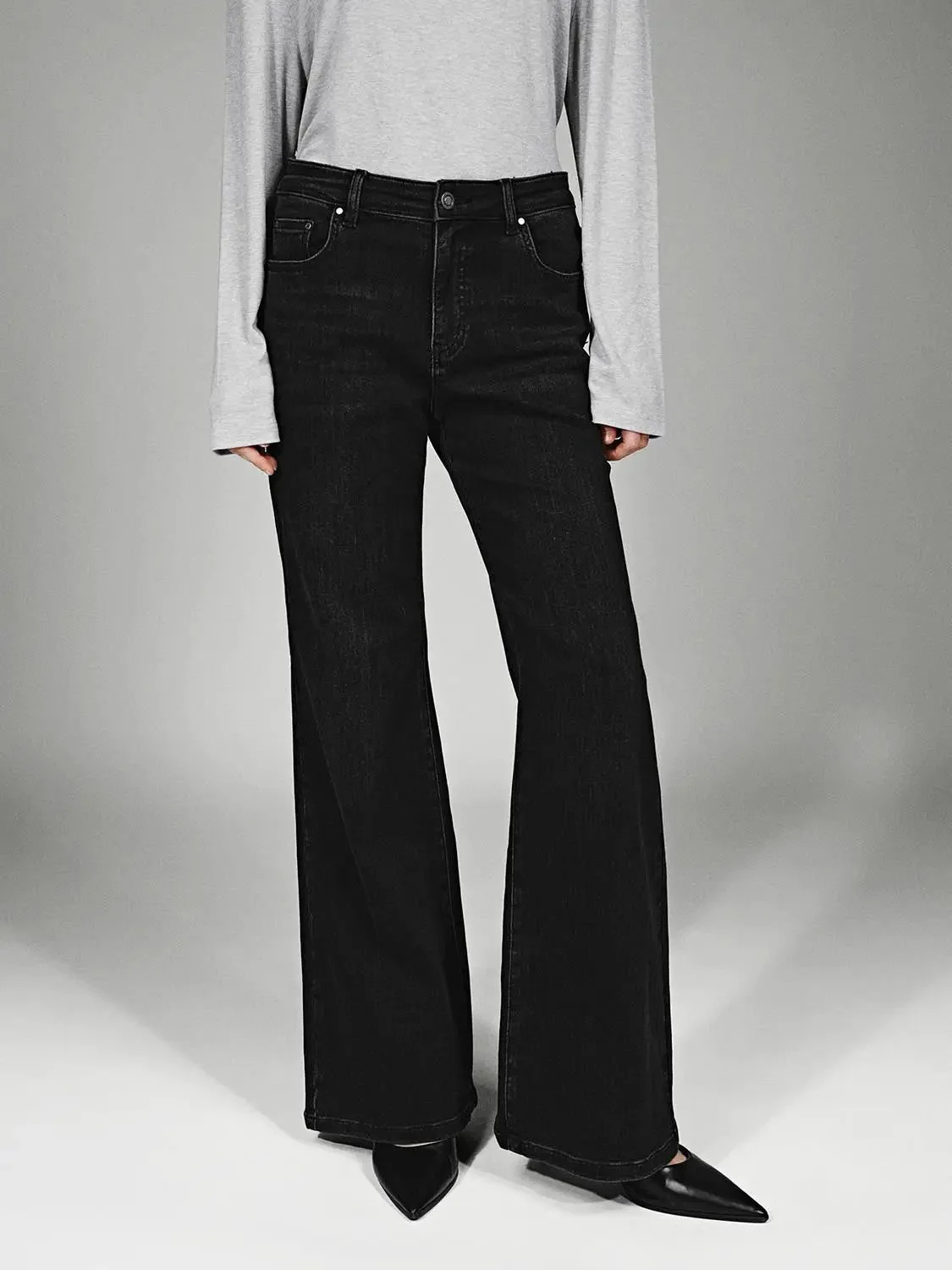 3283-skinny-fit-flare-leg-jeans-1.webp Skinny Fit Flare Leg Jeans