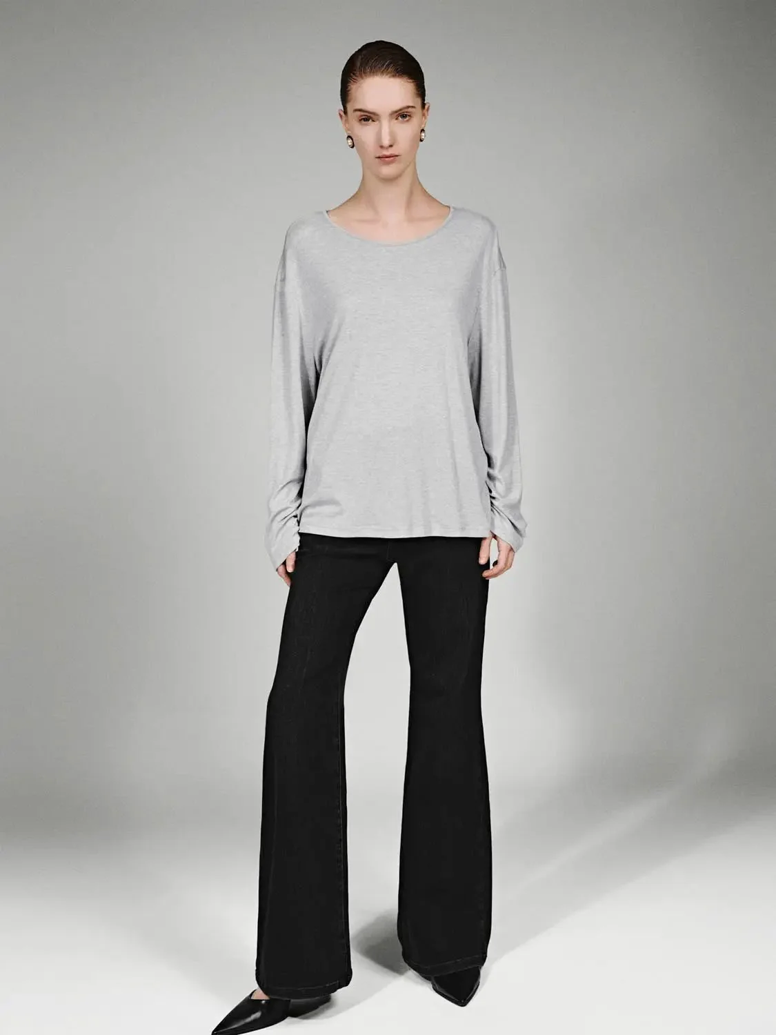 3283-skinny-fit-flare-leg-jeans-4.webp Skinny Fit Flare Leg Jeans