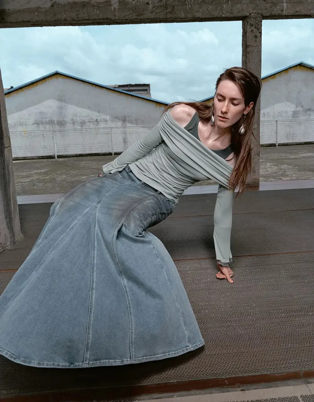 330-gradient-denim-fishtail-skirt-8.webp Gradient Denim Fishtail Skirt