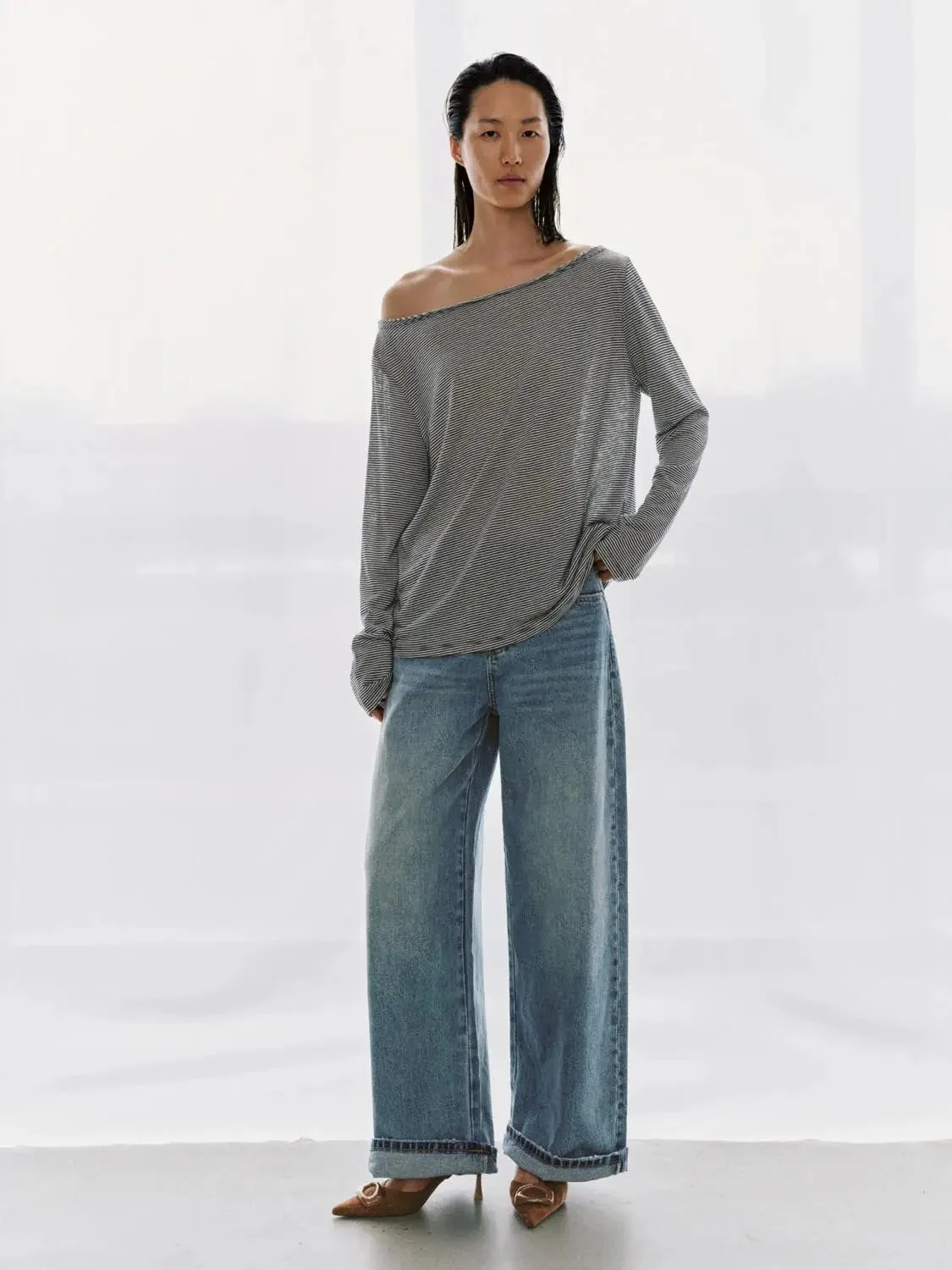 3311-cuffed-straight-leg-jeans-7.webp Cuffed Straight Leg Jeans